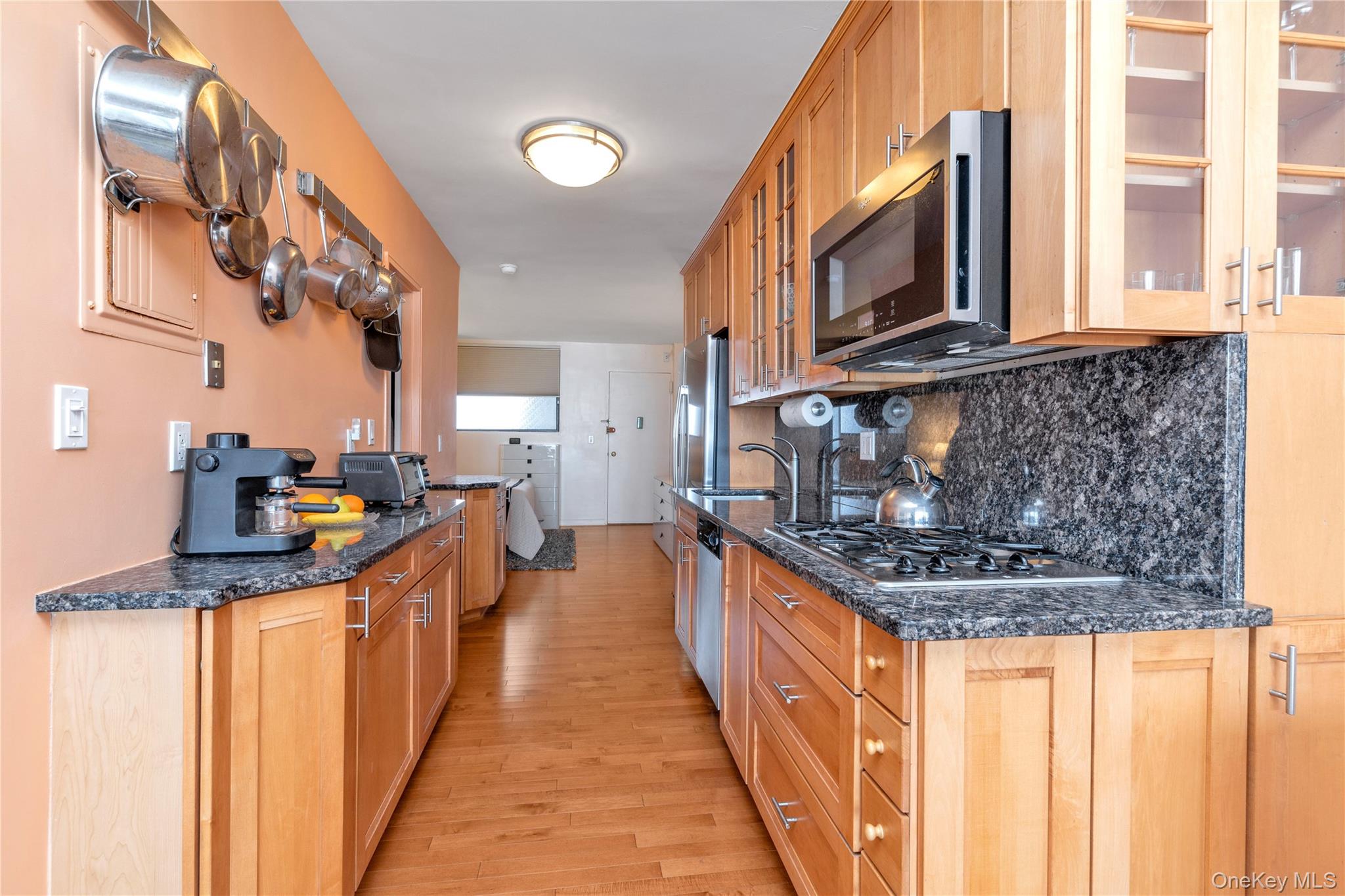 #8 photo, 830 Shore Road, নাসাউ কাউন্টি Long Beach , NY 11561