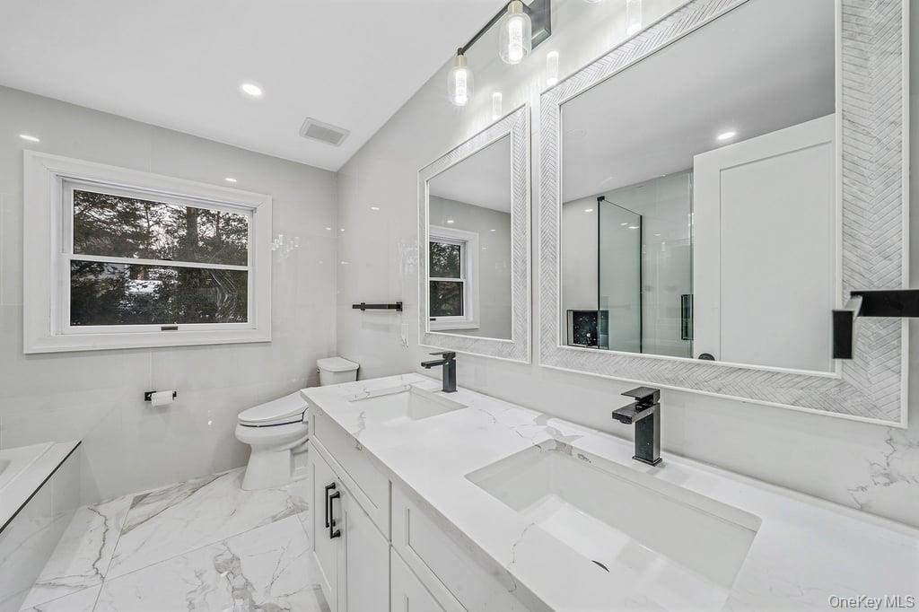 #16 photo, 68 Fort Salonga Road, সাফোক কাউন্টি Northport , NY 11768