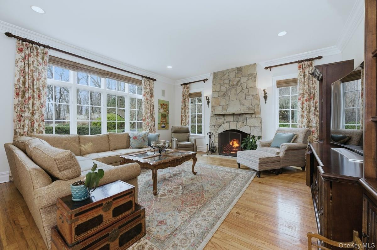 #15 photo, 17 Plover Lane, সাফোক কাউন্টি Lloyd Harbor , NY 11743