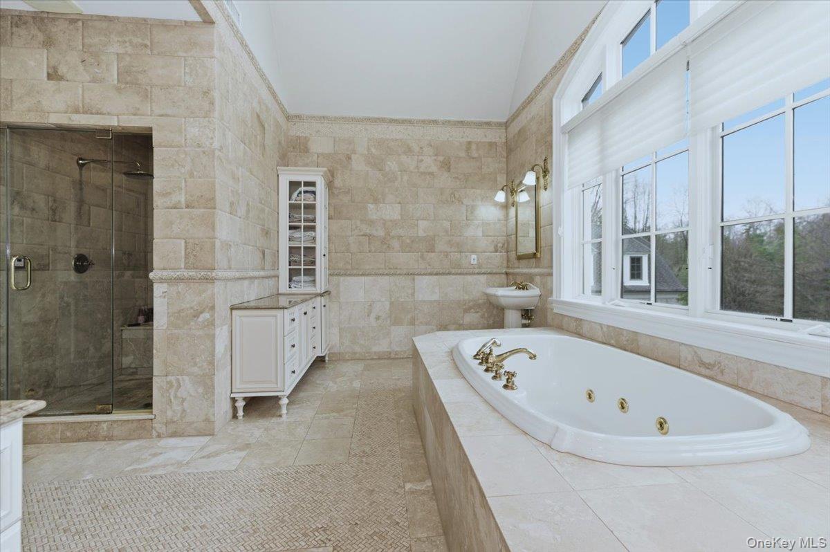 #18 photo, 17 Plover Lane, সাফোক কাউন্টি Lloyd Harbor , NY 11743