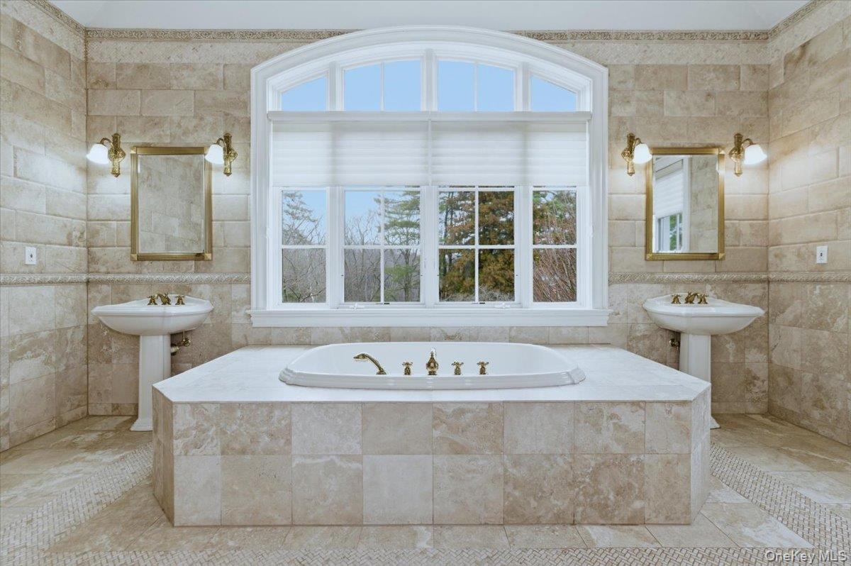 #19 photo, 17 Plover Lane, সাফোক কাউন্টি Lloyd Harbor , NY 11743