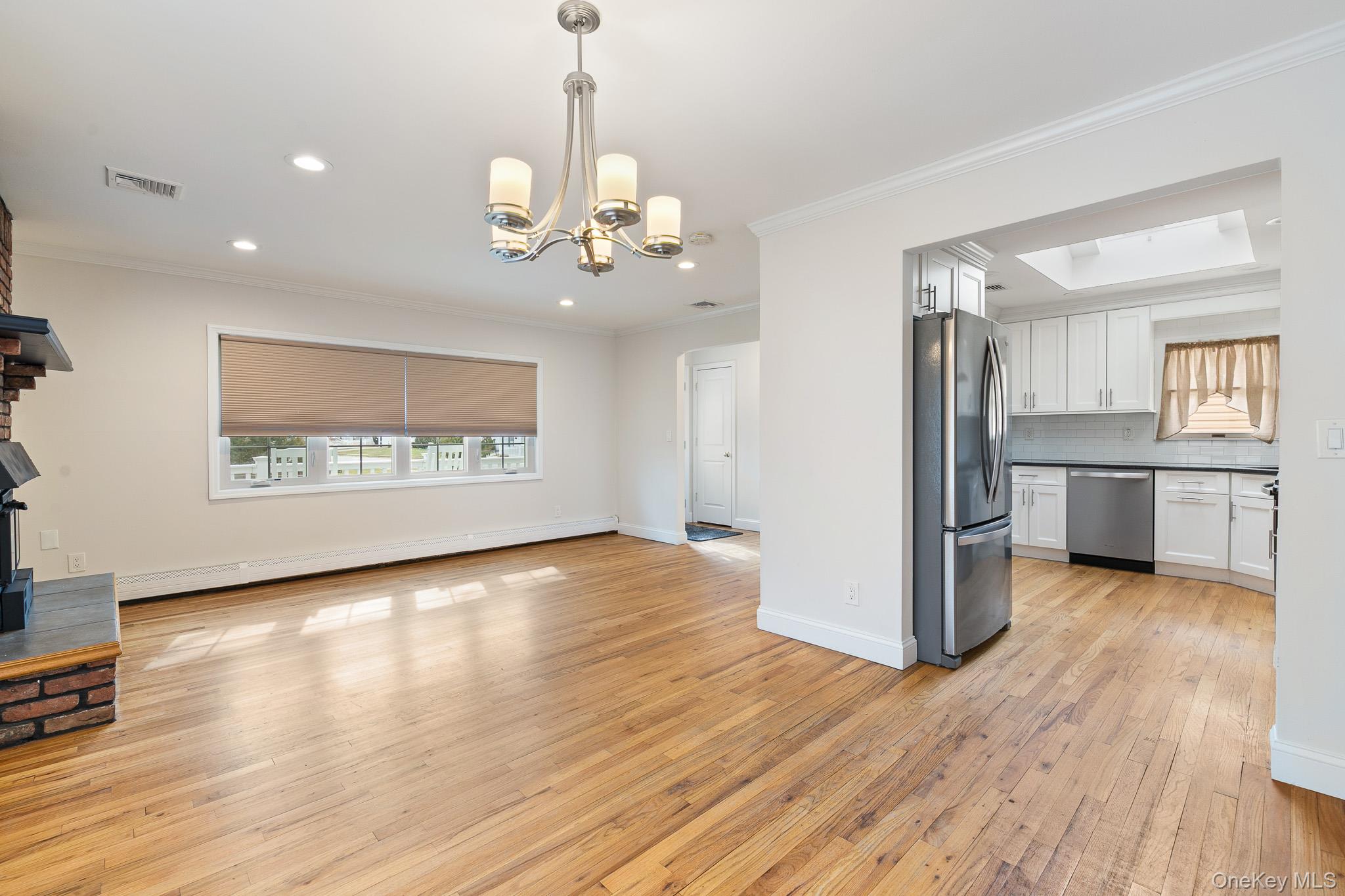 #11 photo, 1334 Lake Shore Drive, নাসাউ কাউন্টি Massapequa Park , NY 11762