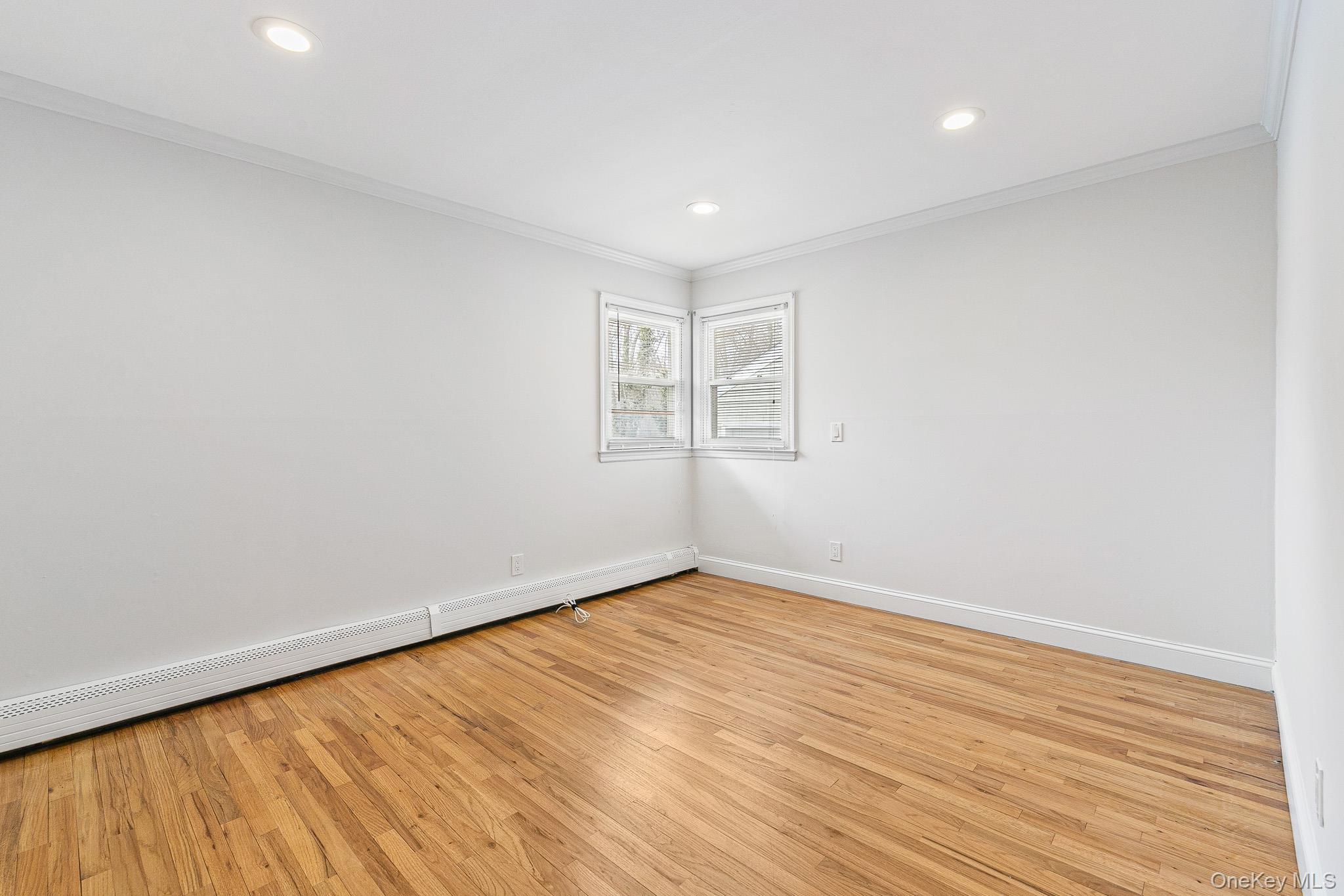 #20 photo, 1334 Lake Shore Drive, নাসাউ কাউন্টি Massapequa Park , NY 11762