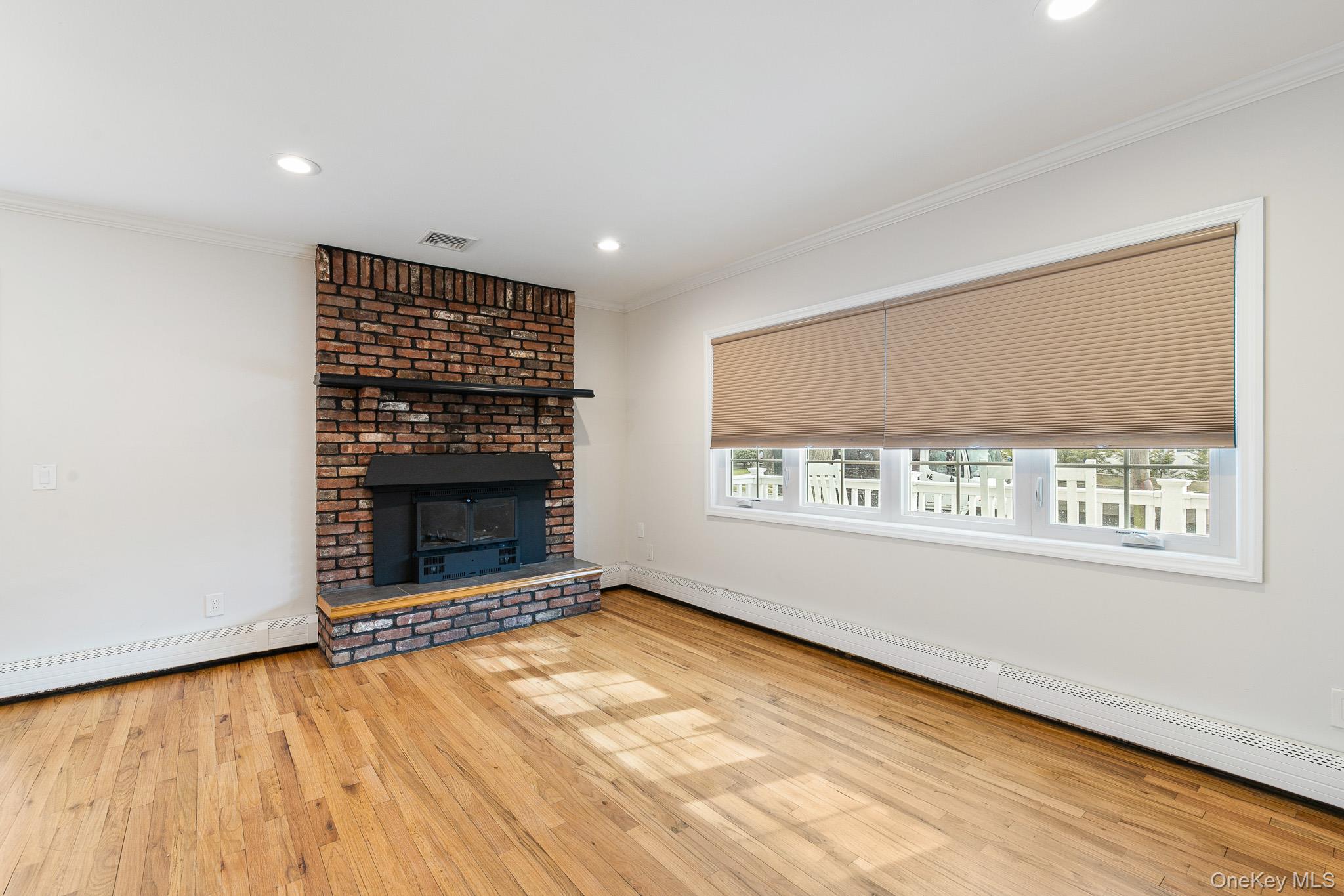 #6 photo, 1334 Lake Shore Drive, নাসাউ কাউন্টি Massapequa Park , NY 11762