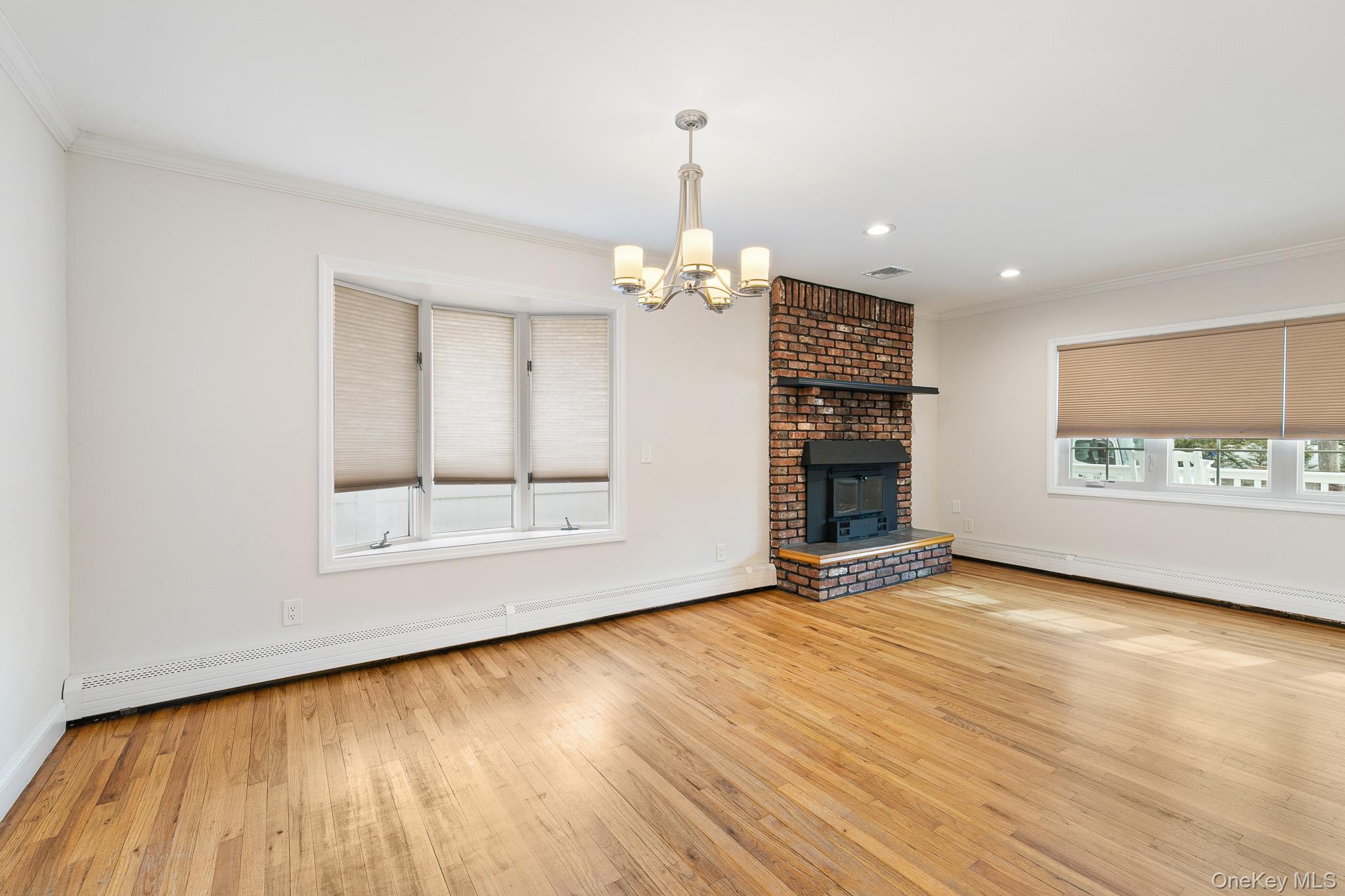 #7 photo, 1334 Lake Shore Drive, নাসাউ কাউন্টি Massapequa Park , NY 11762