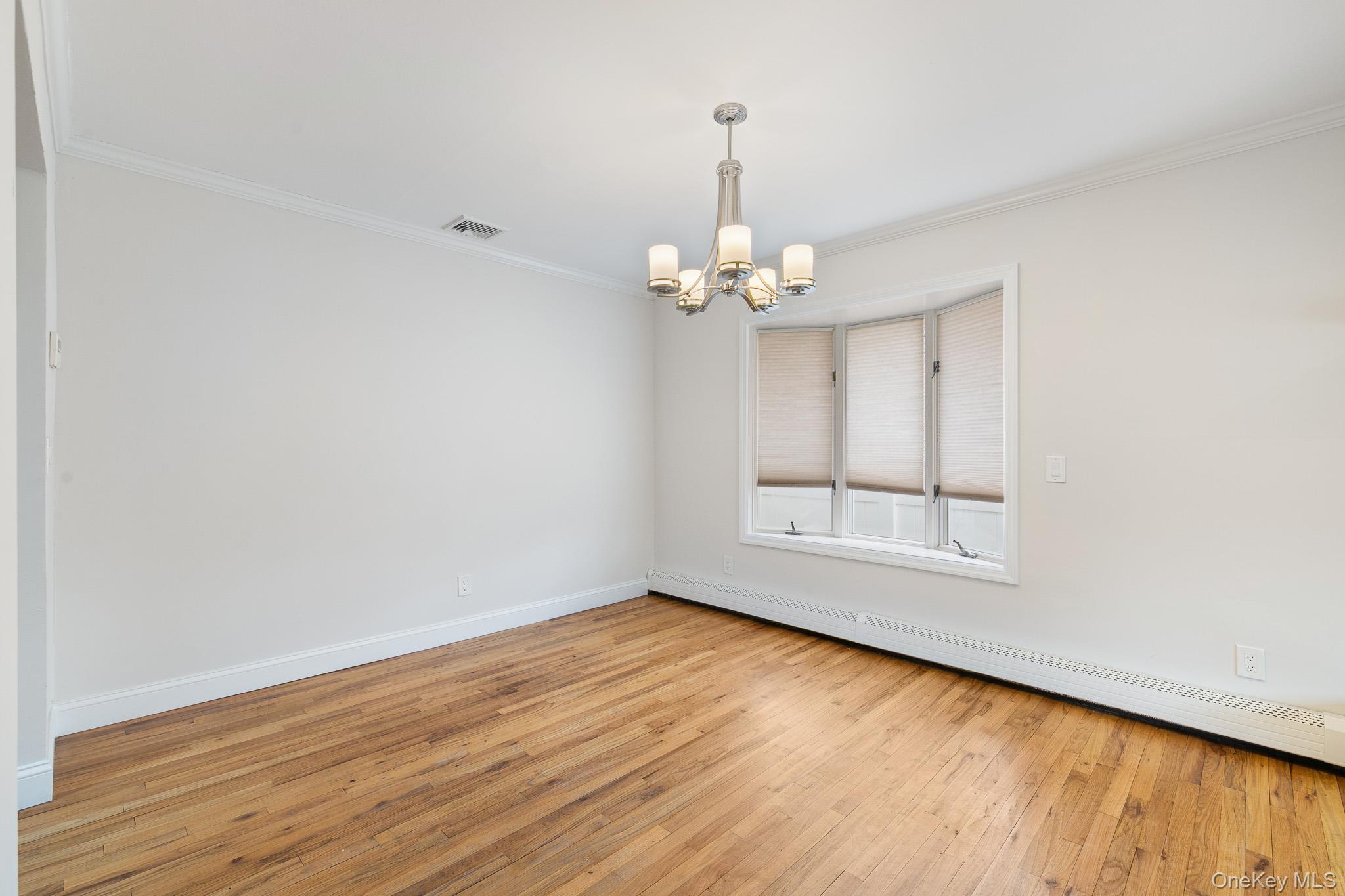 #9 photo, 1334 Lake Shore Drive, নাসাউ কাউন্টি Massapequa Park , NY 11762