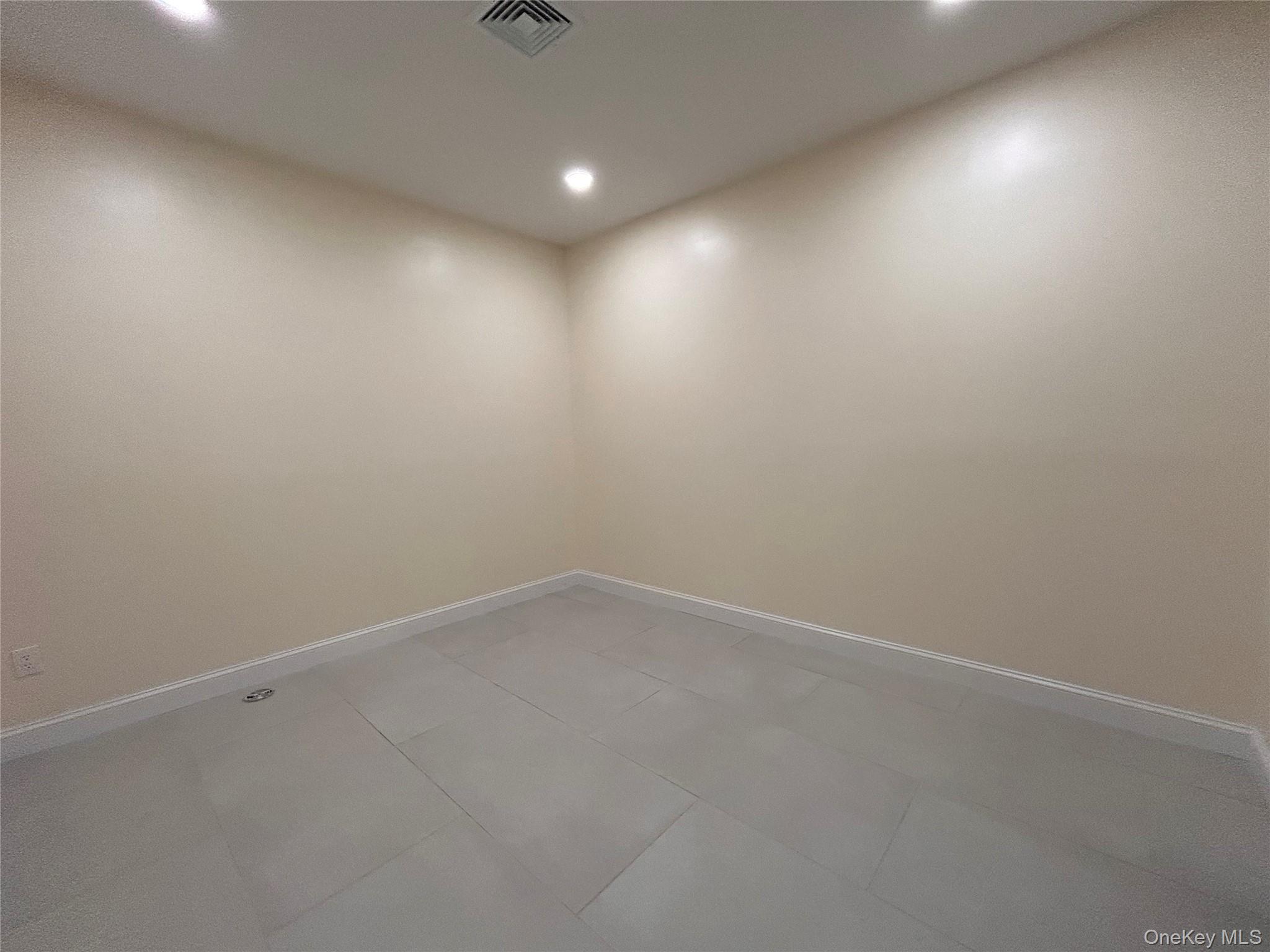 #10 photo, 444 Willis Avenue, নাসাউ কাউন্টি Roslyn , NY 11577