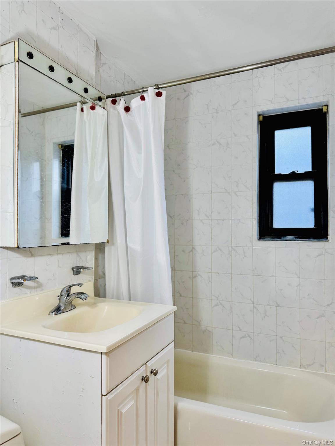 #10 photo, 57-41 246TH Crescent, Douglaston , NY 11362