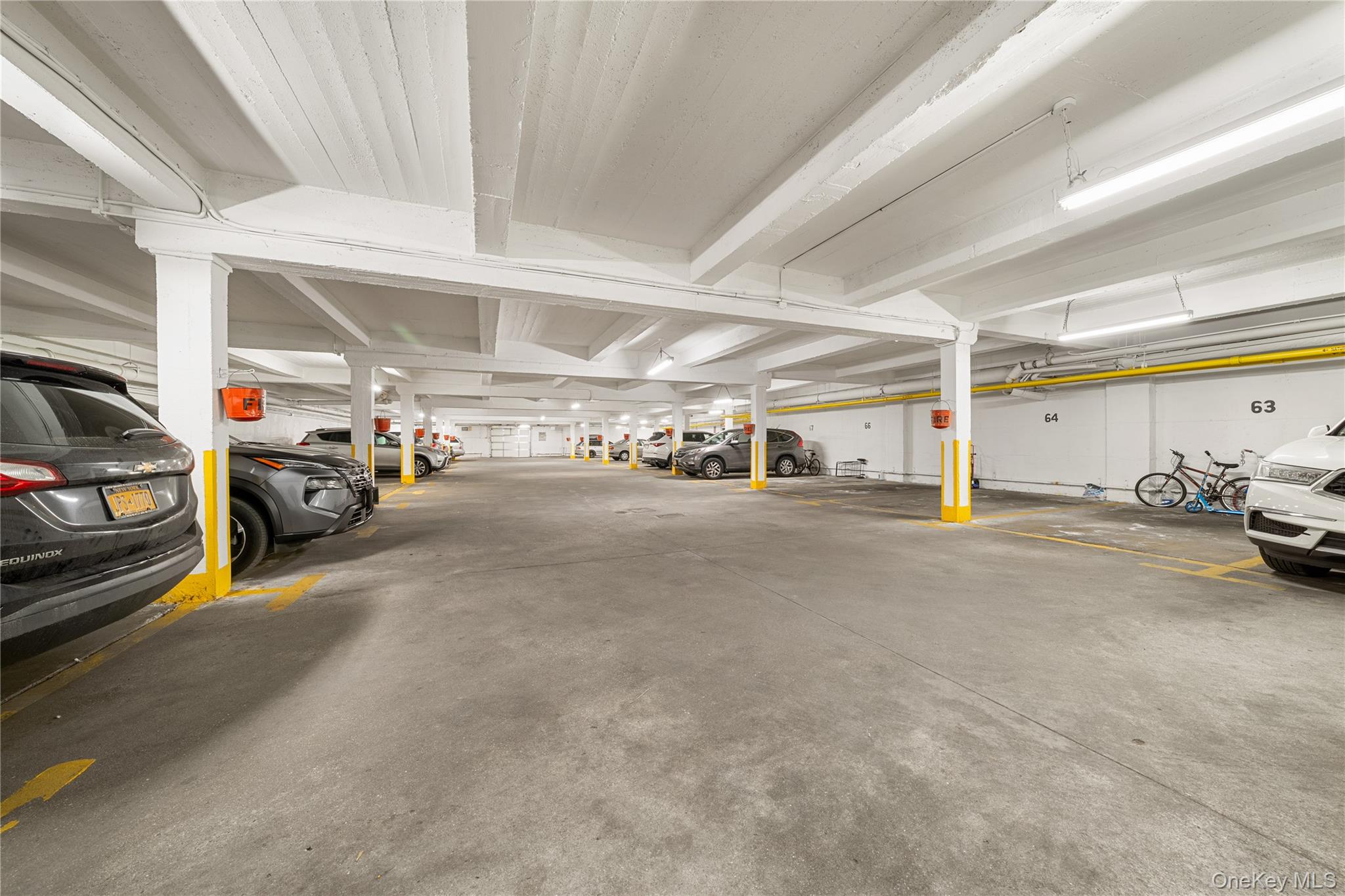 #11 photo, 142-35 84 Drive, কুইন্‌স Briarwood , NY 11435