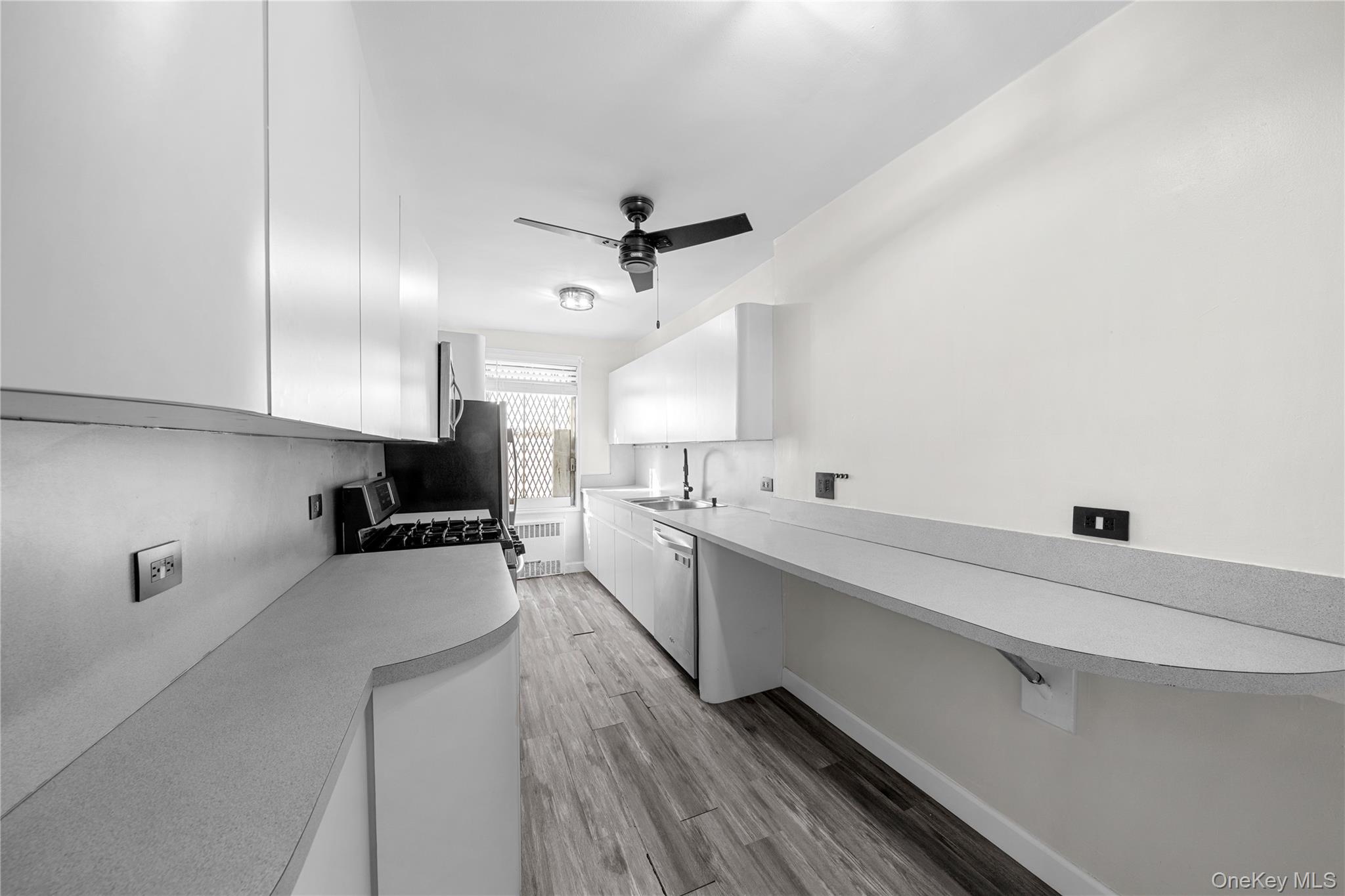 #8 photo, 142-35 84 Drive, কুইন্‌স Briarwood , NY 11435