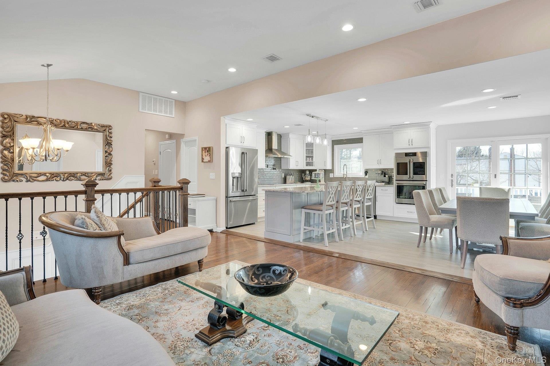 #5 photo, 108 Hayrick Lane, সাফোক কাউন্টি Commack , NY 11725