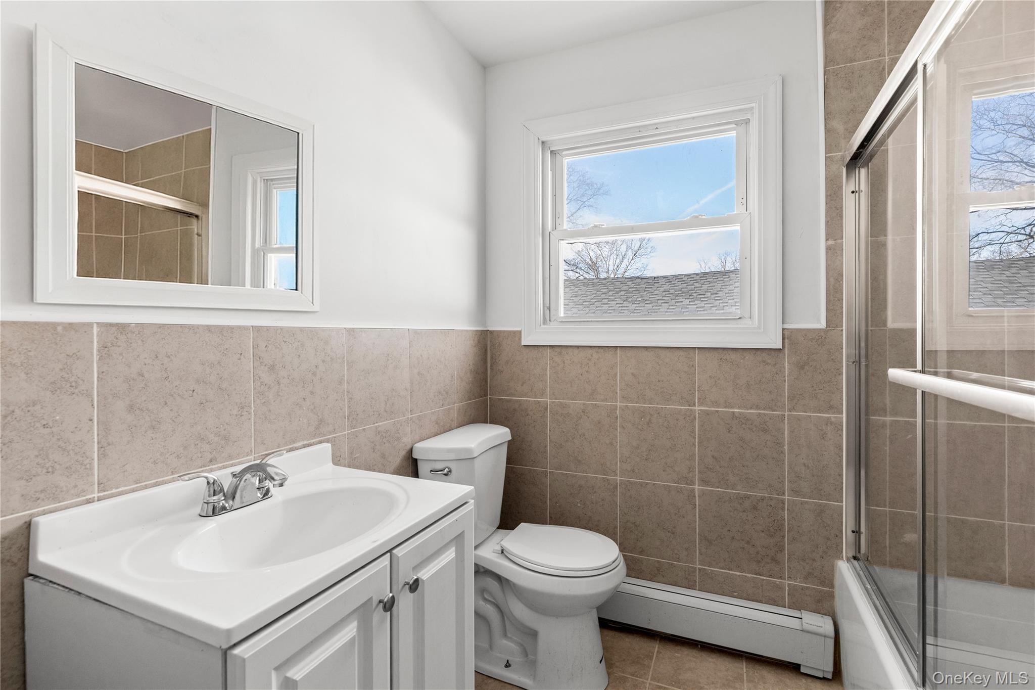 #8 photo, 345 41 ST Street, Copiague , NY 11726