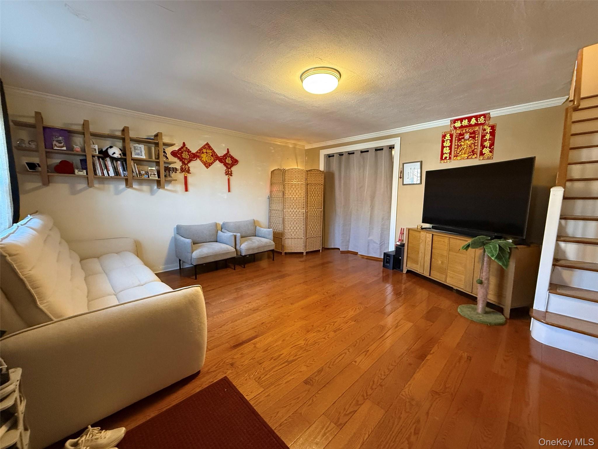 #7 photo, 16904 22ND Avenue, Whitestone , NY 11357