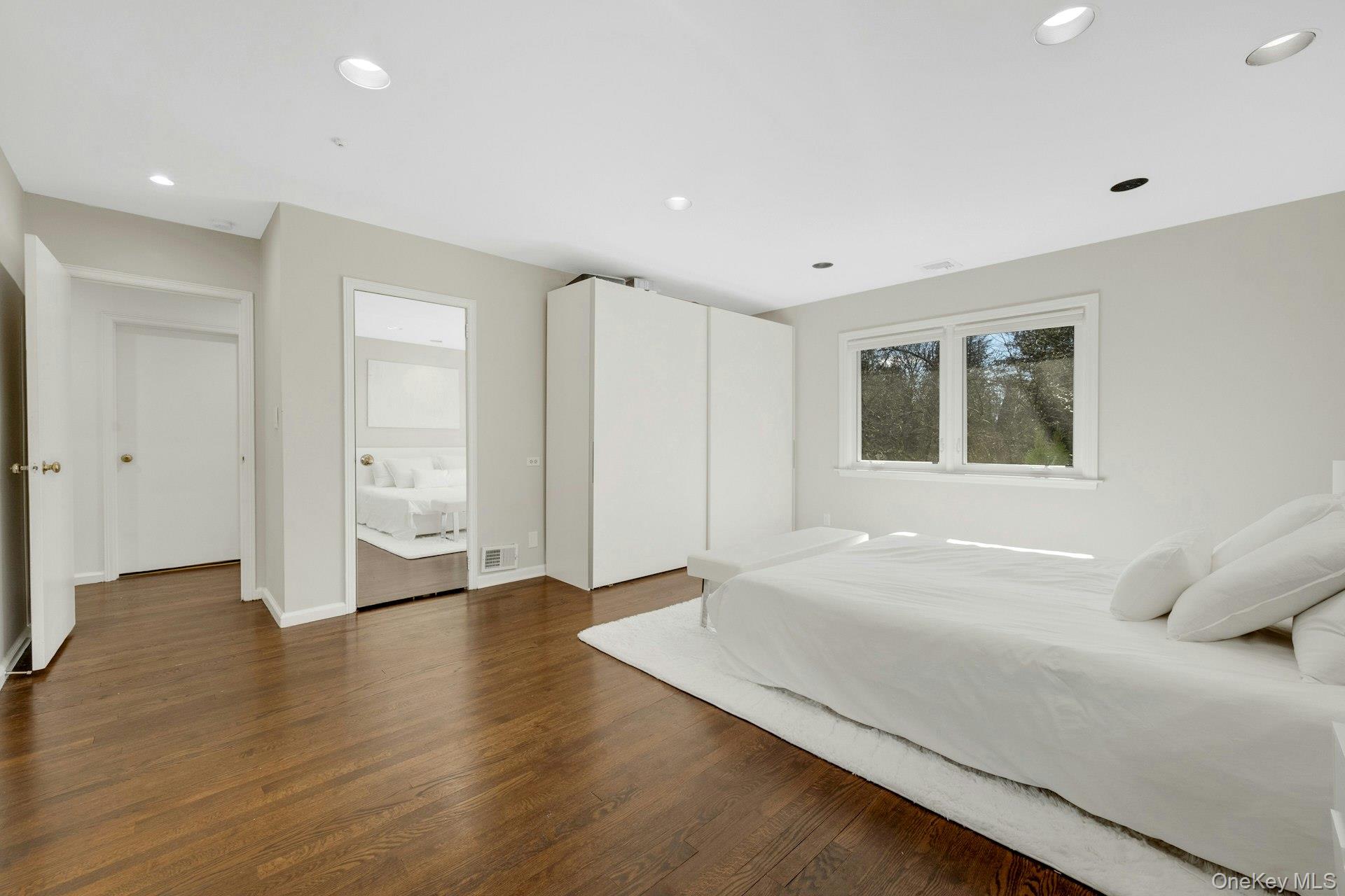 #16 photo, 58 Mamaroneck Road, Scarsdale , NY 10583