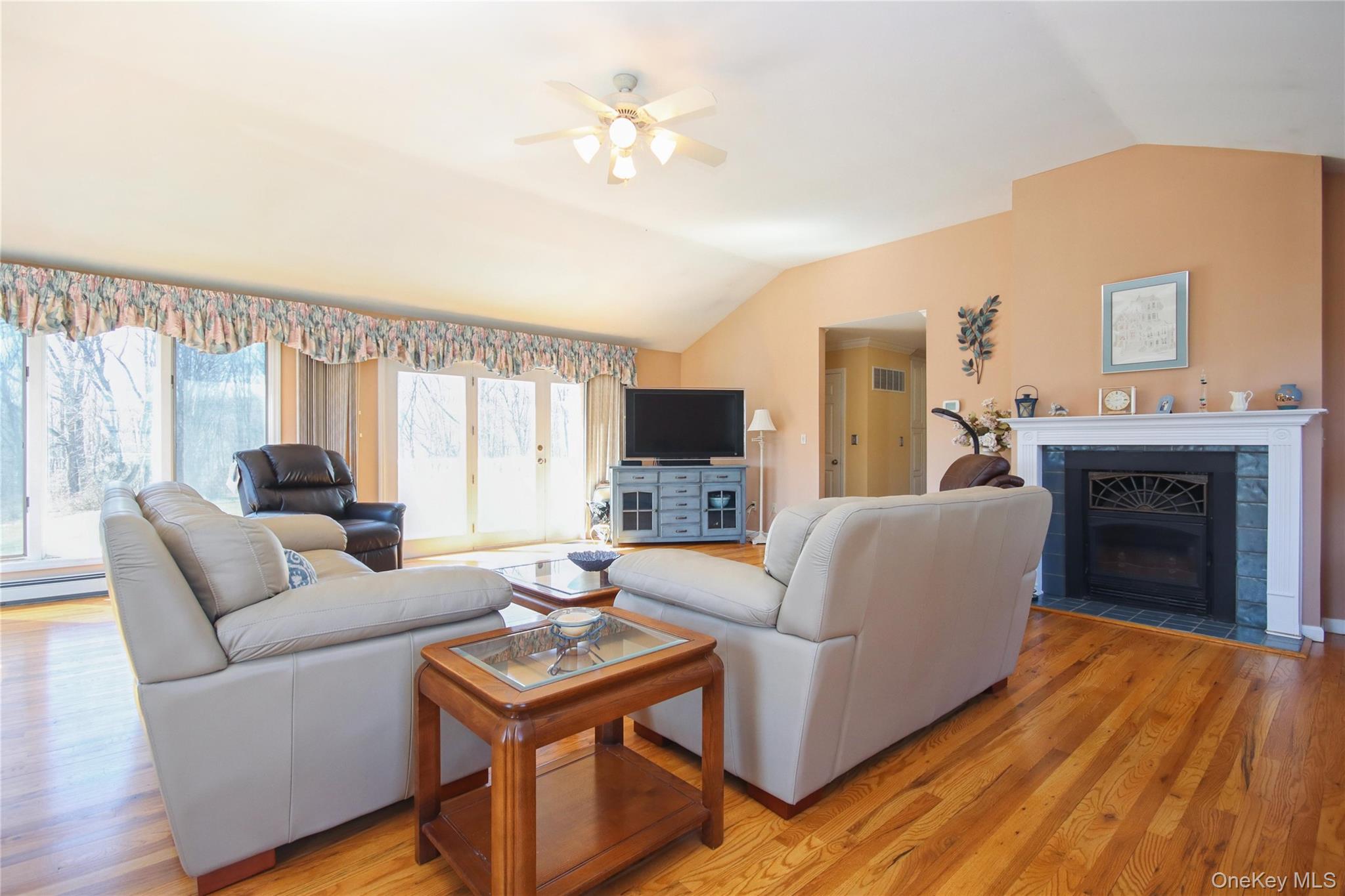 #16 photo, 94 Stowe Drive, 紐約州 Poughquag , NY 12570