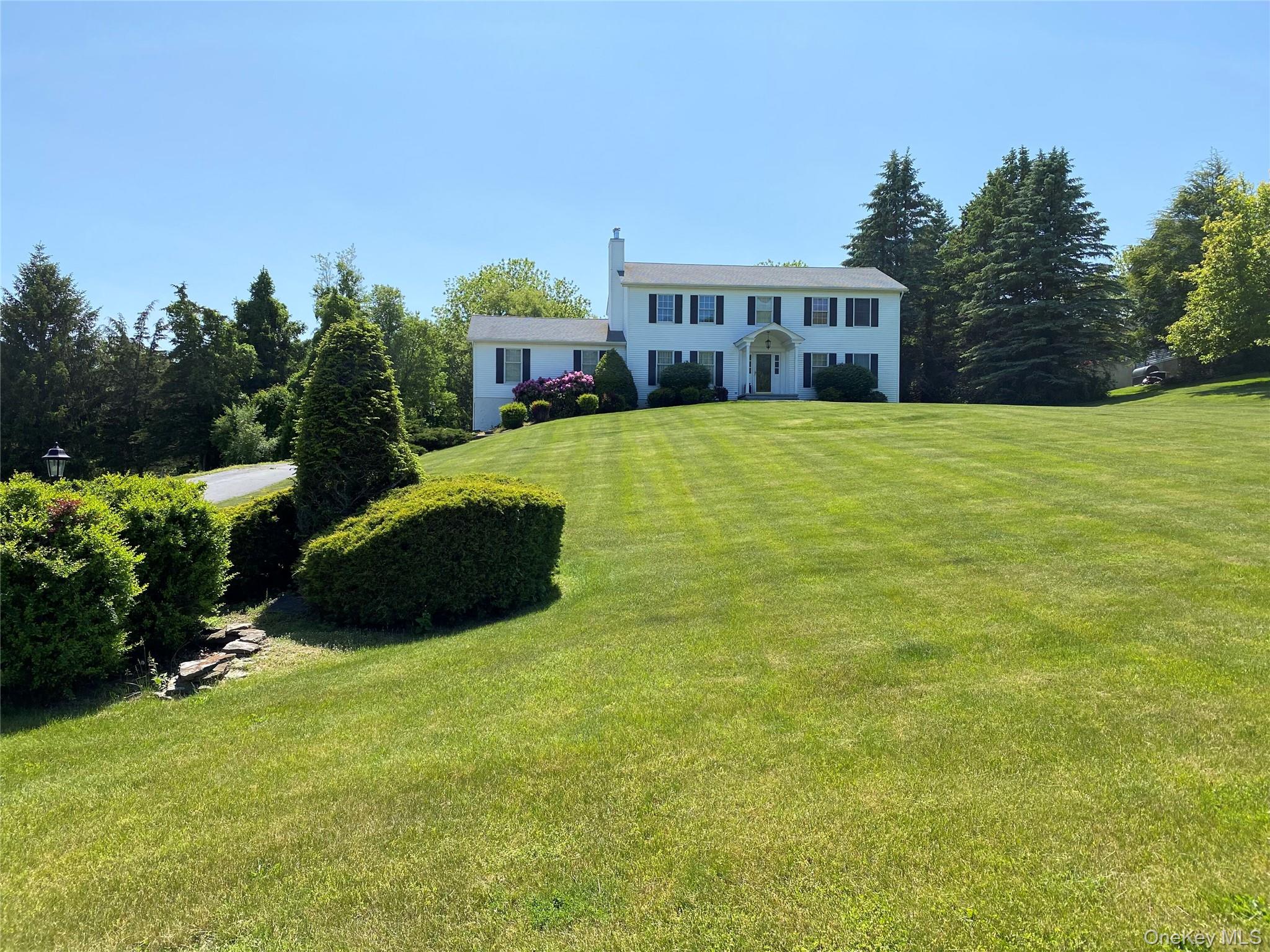 #2 photo, 94 Stowe Drive, Poughquag , NY 12570