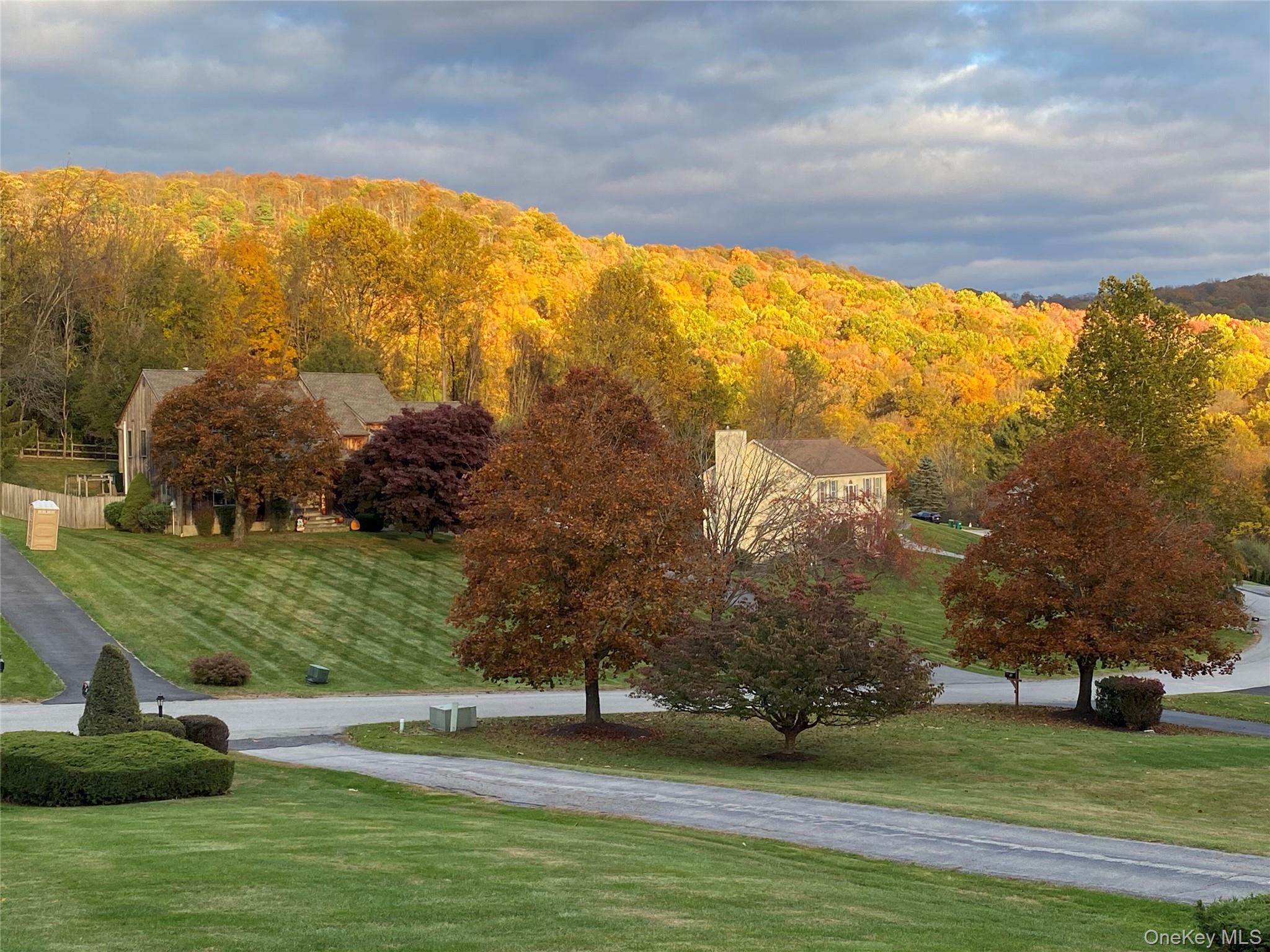 #4 photo, 94 Stowe Drive, Poughquag , NY 12570