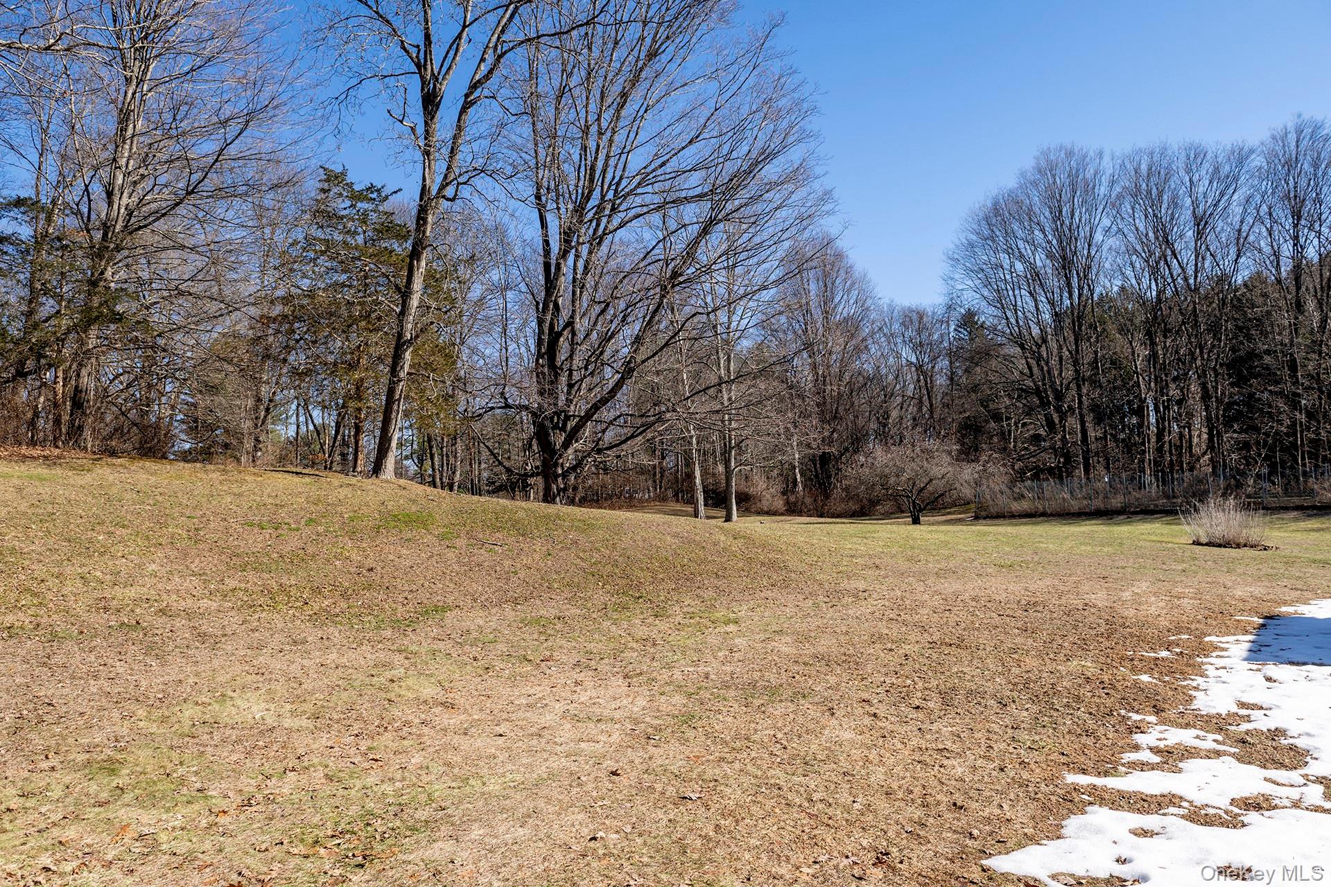 #7 photo, 4388 Route 82, Millbrook , NY 12545