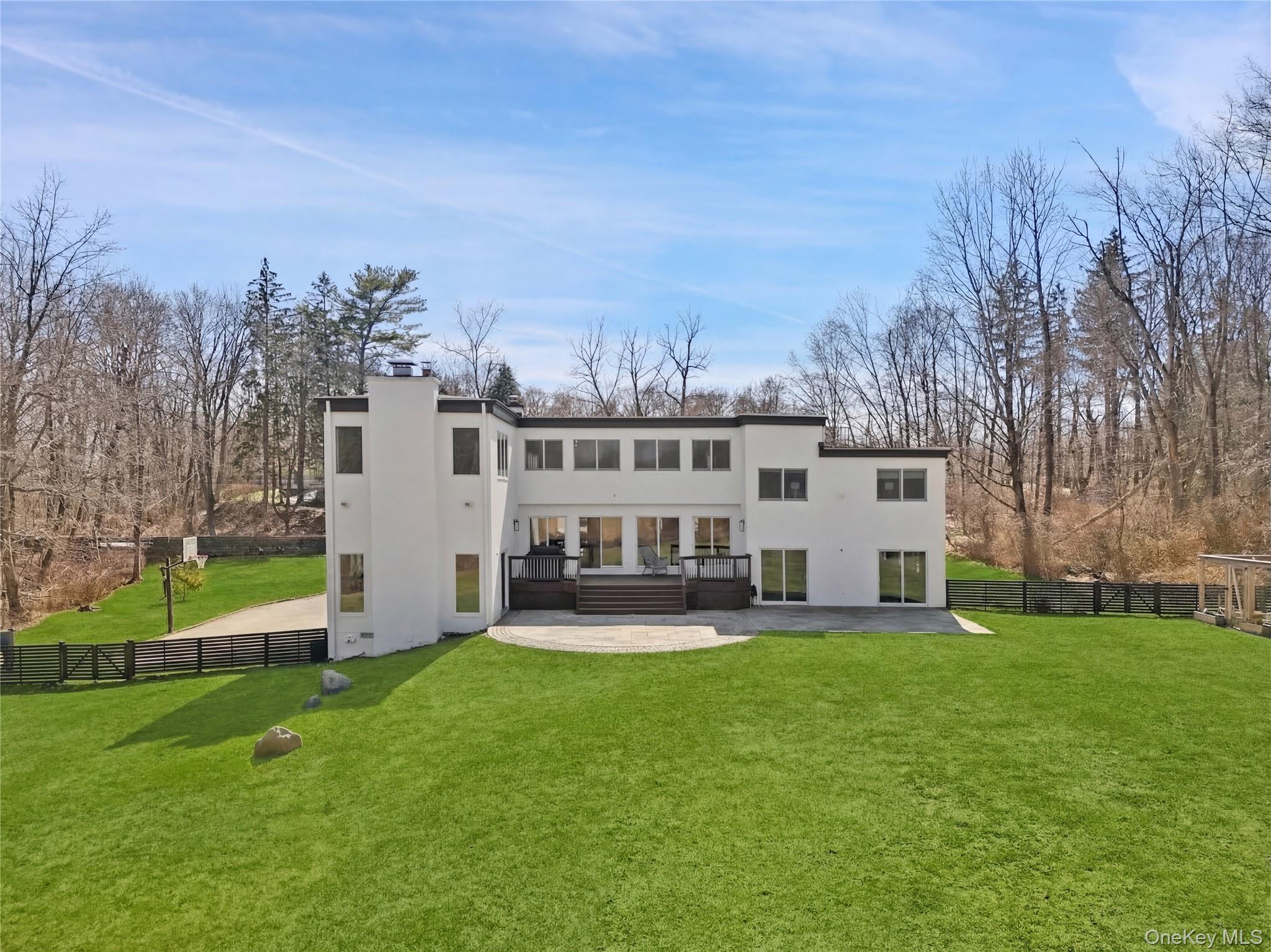 #2 photo, 15 Haights Cross Road, Chappaqua , NY 10514