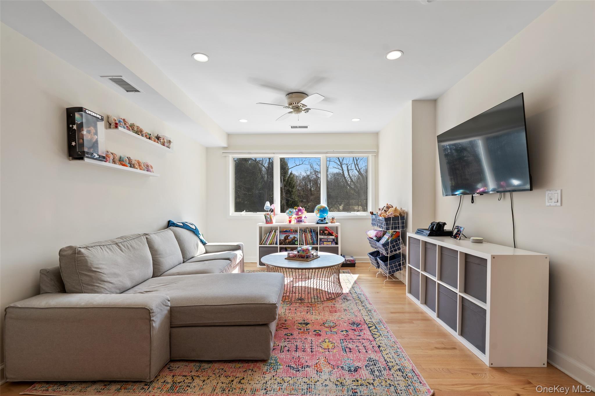 #20 photo, 15 Haights Cross Road, Chappaqua , NY 10514