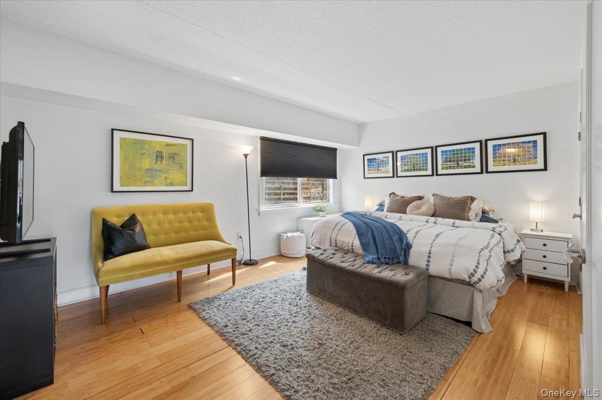 #11 photo, 1020 Warburton Avenue, 纽约州 Yonkers , NY 10701