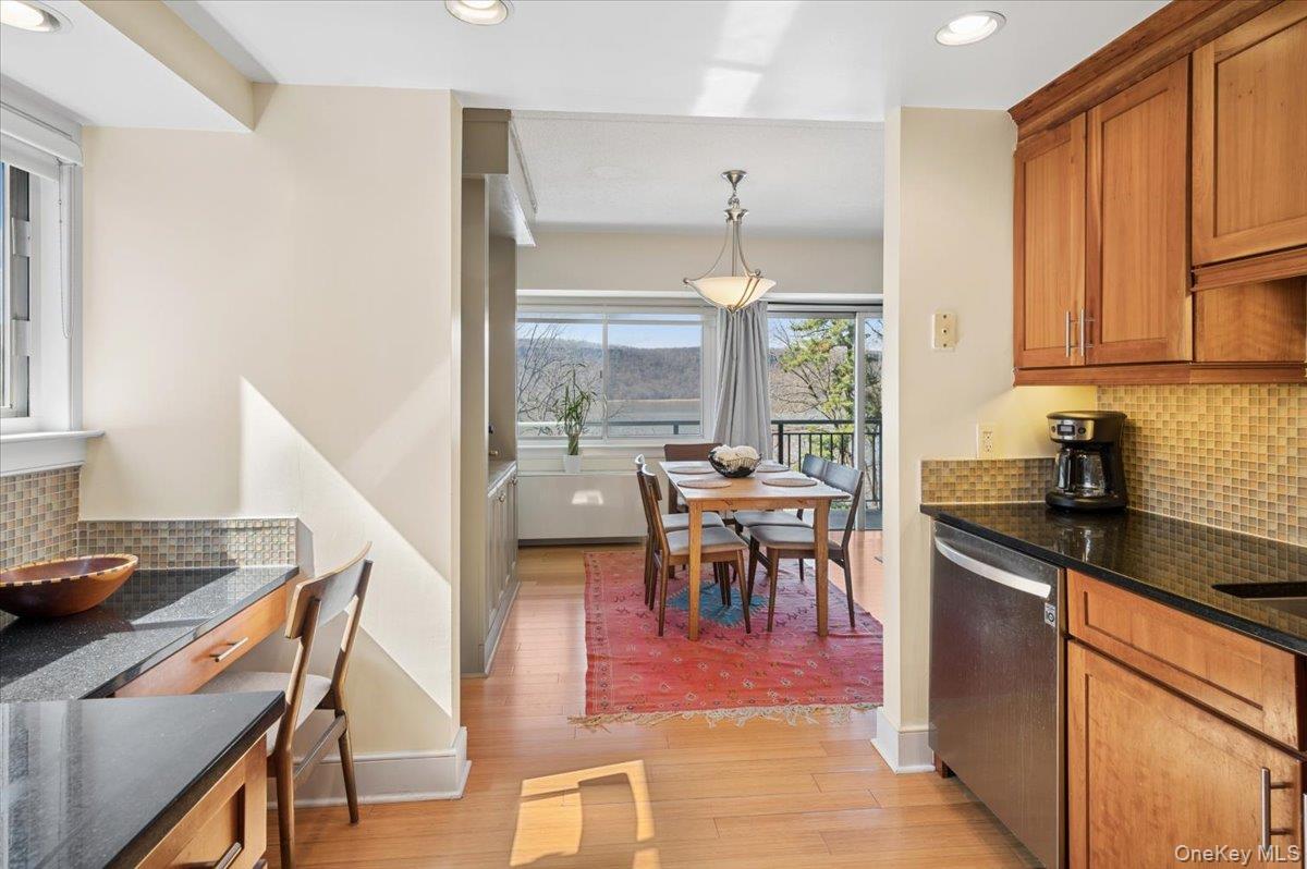 #16 photo, 1020 Warburton Avenue, 纽约州 Yonkers , NY 10701