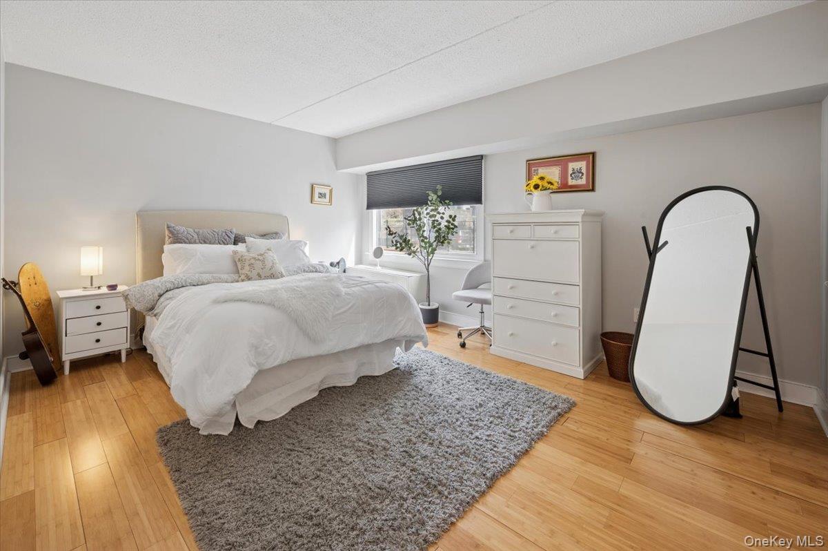 #6 photo, 1020 Warburton Avenue, 纽约州 Yonkers , NY 10701