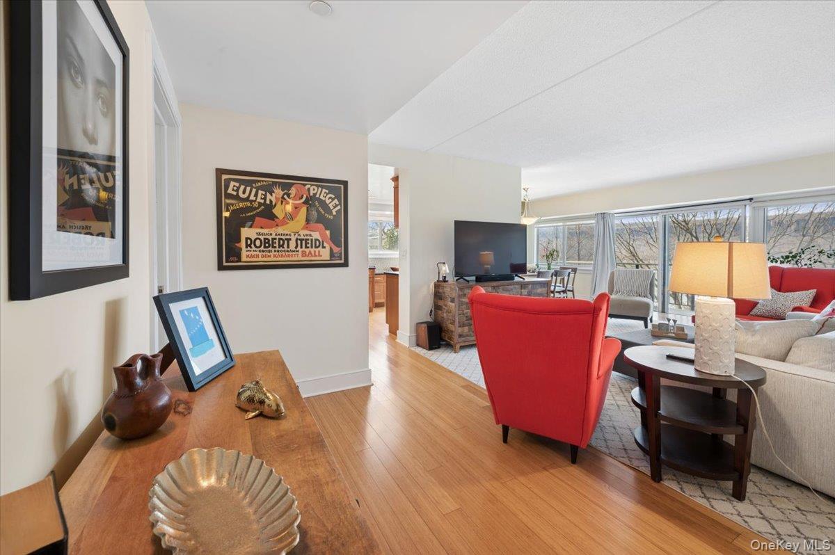 #9 photo, 1020 Warburton Avenue, 纽约州 Yonkers , NY 10701