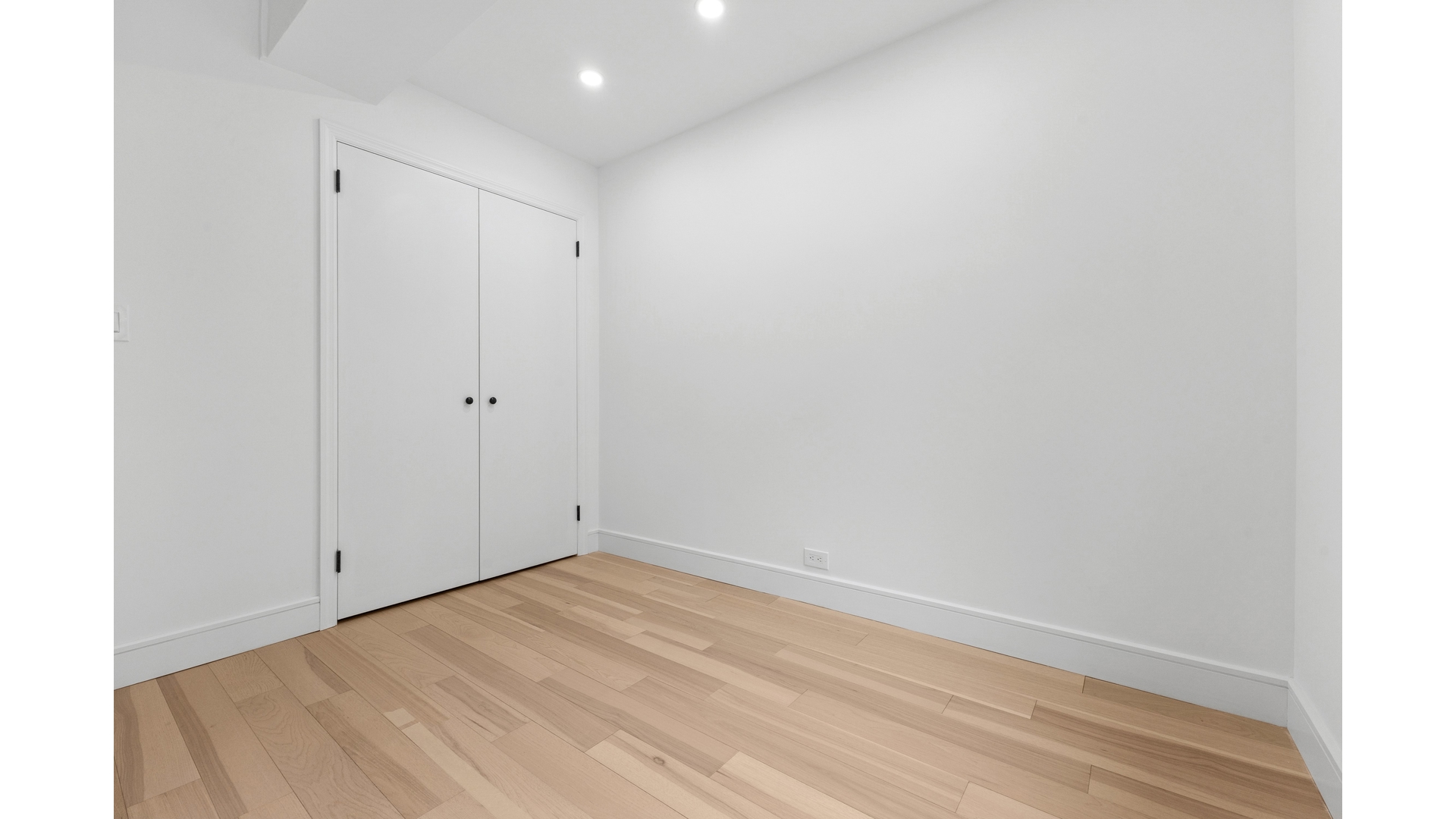 #7 photo, 225 E 46TH Street, मैनहटन Turtle Bay , NY 10017