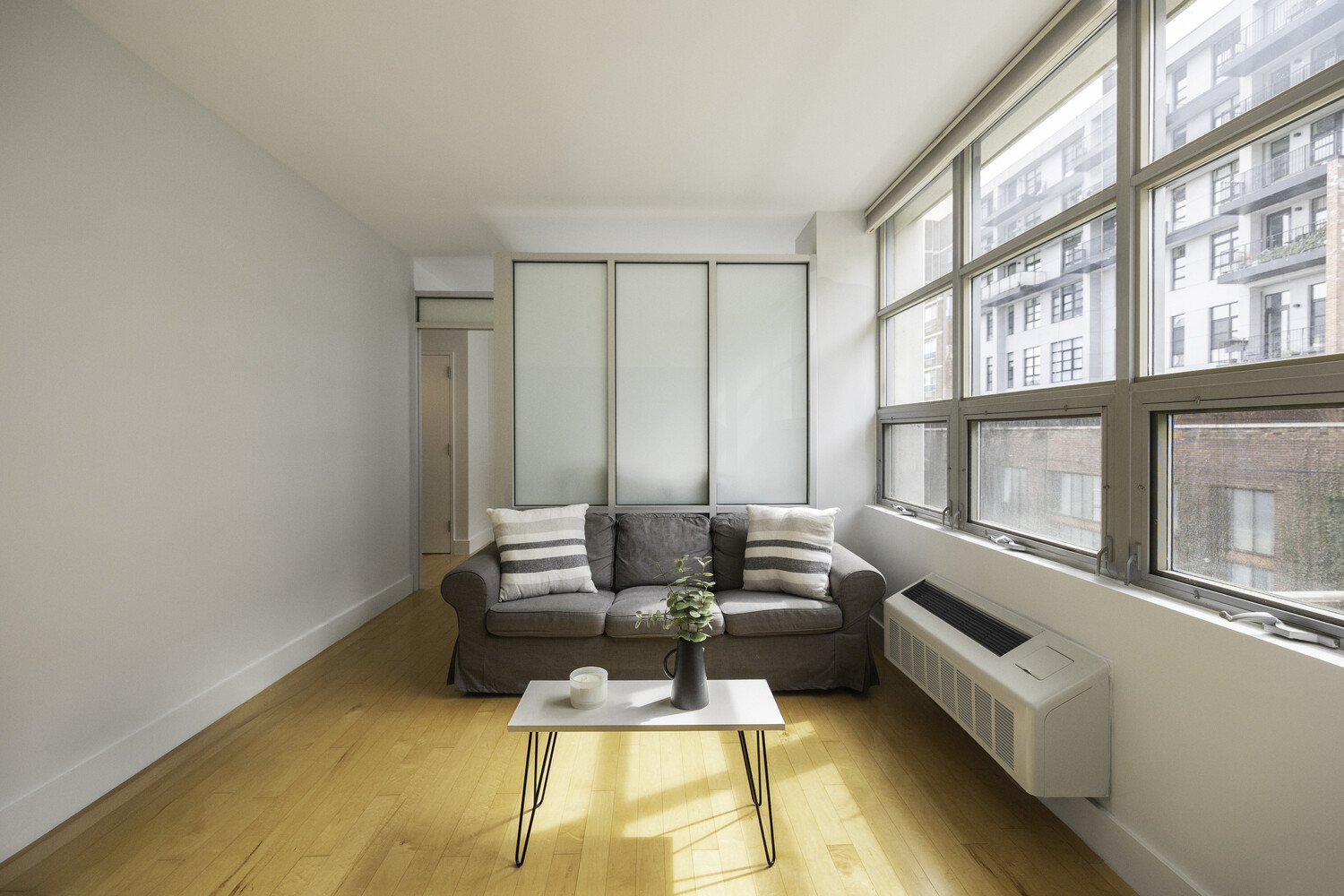 #4 photo, 5-26 47TH Road, Hunters Point , NY 11101