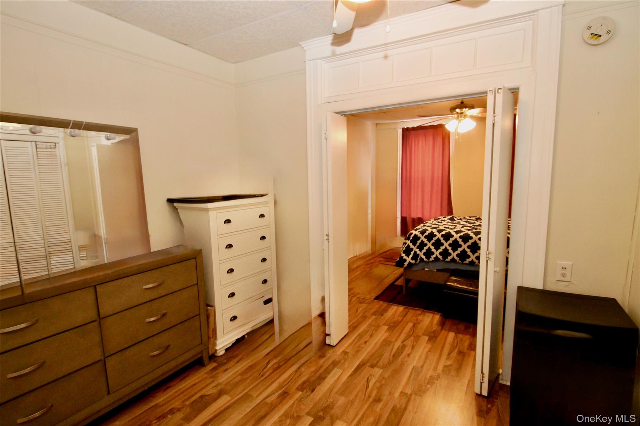 #18 photo, 6622 79th Place, কুইন্‌স Middle Village , NY 11379