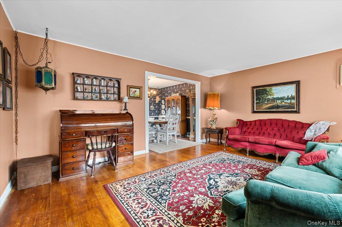 #4 photo, 6 Gateway Street, নাসাউ কাউন্টি Bethpage , NY 11714