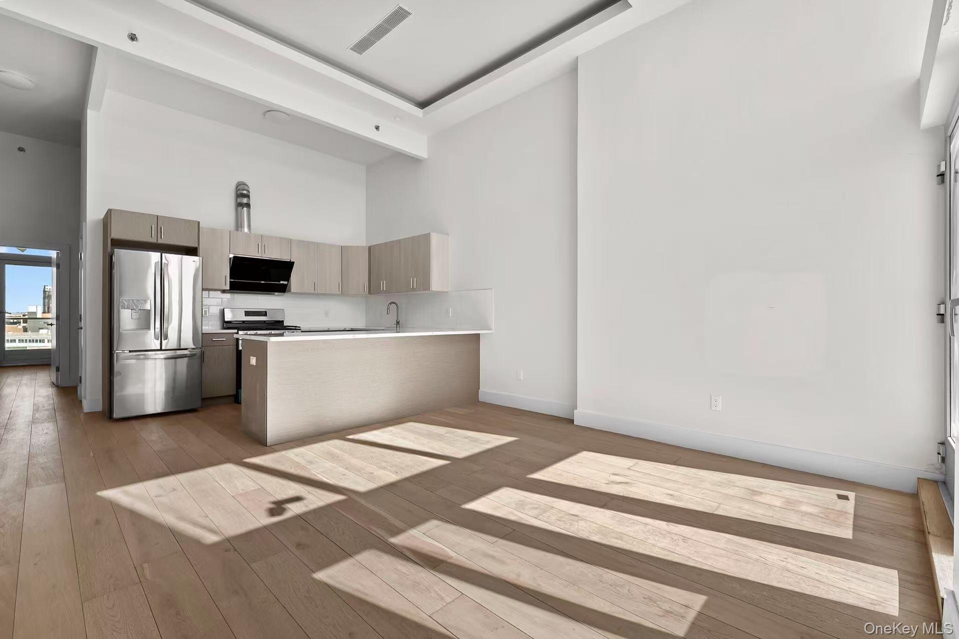 #2 photo, 13119 Fowler Avenue, Flushing , NY 11355