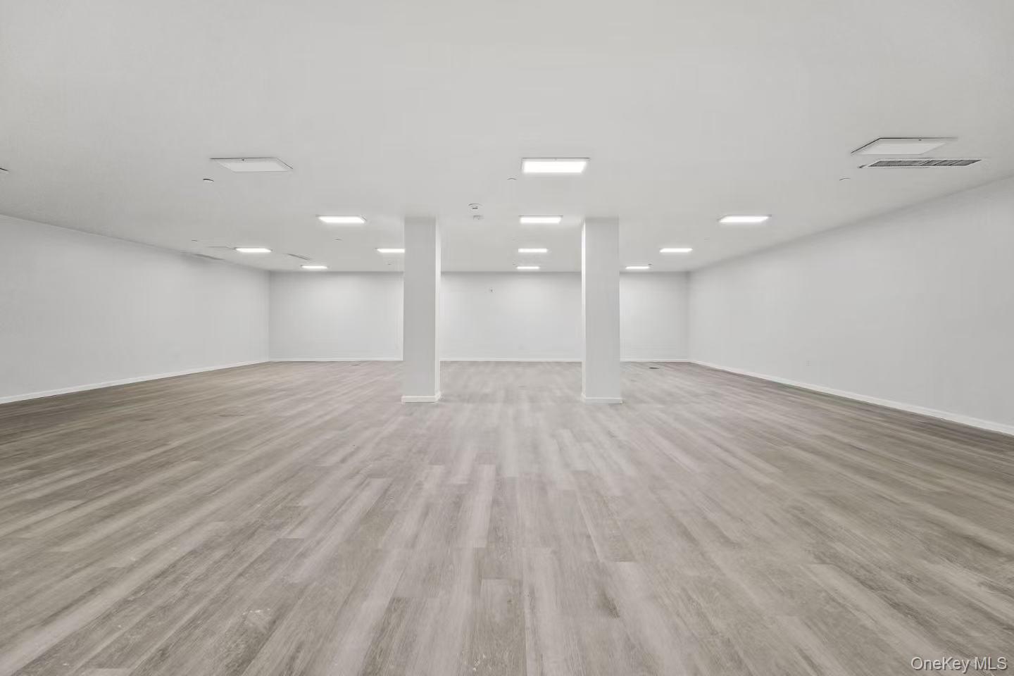 #2 photo, 13119 Fowler Avenue, কুইন্‌স Flushing , NY 11355