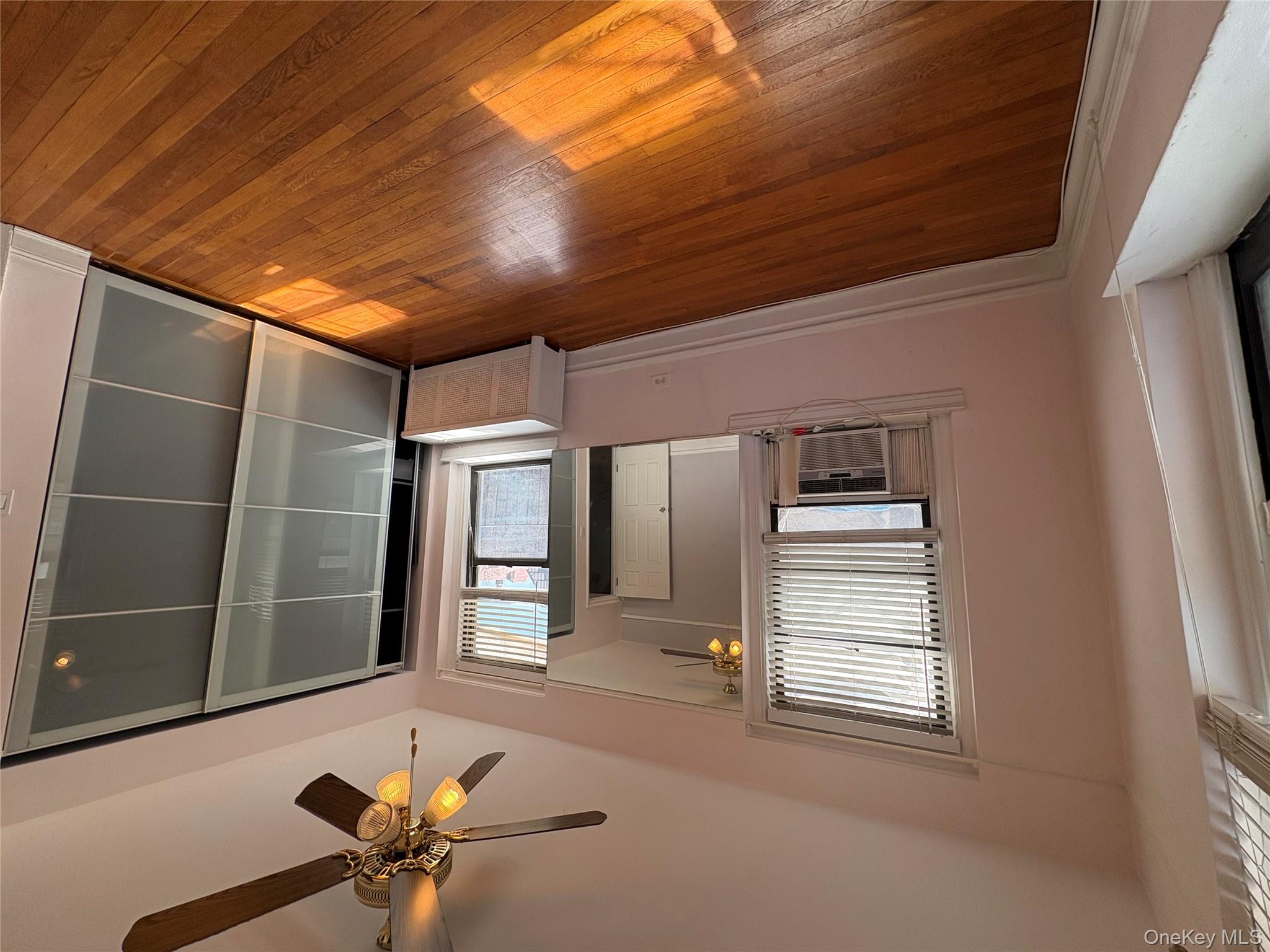 #5 photo, 72-34 Austin St, কুইন্‌স Forest Hills , NY 11375