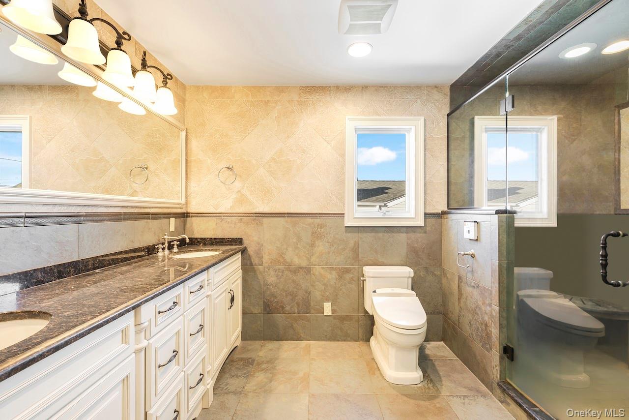 #15 photo, 2904 Riverside Drive, Wantagh , NY 11793