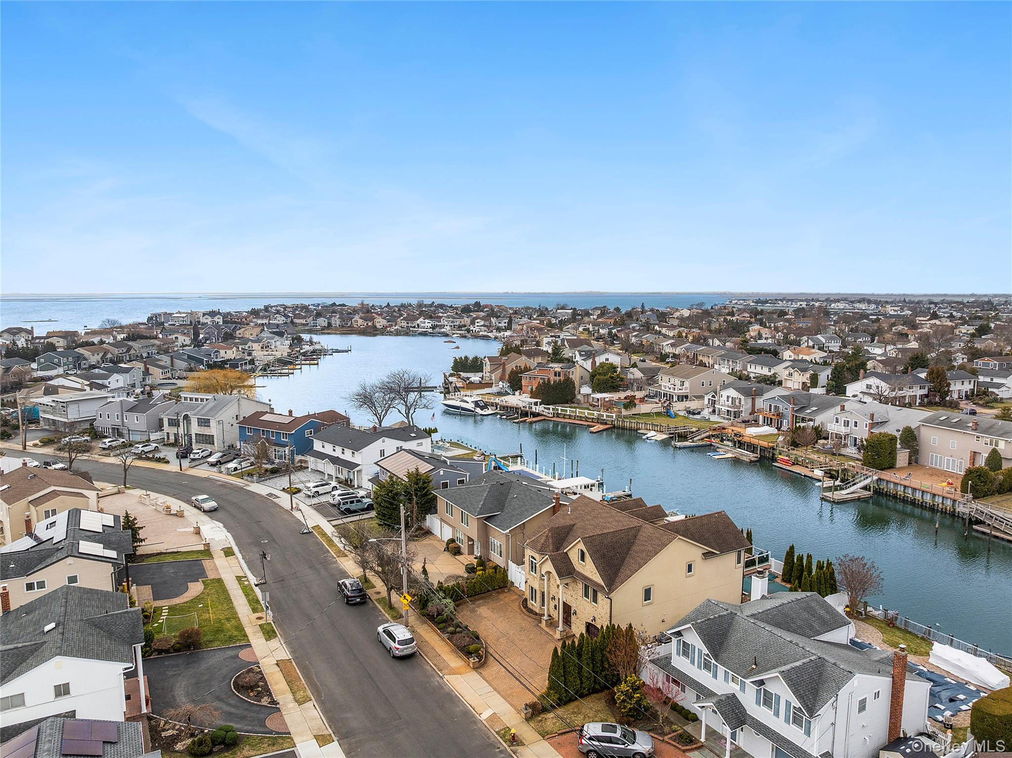 #3 photo, 2904 Riverside Drive, Wantagh , NY 11793