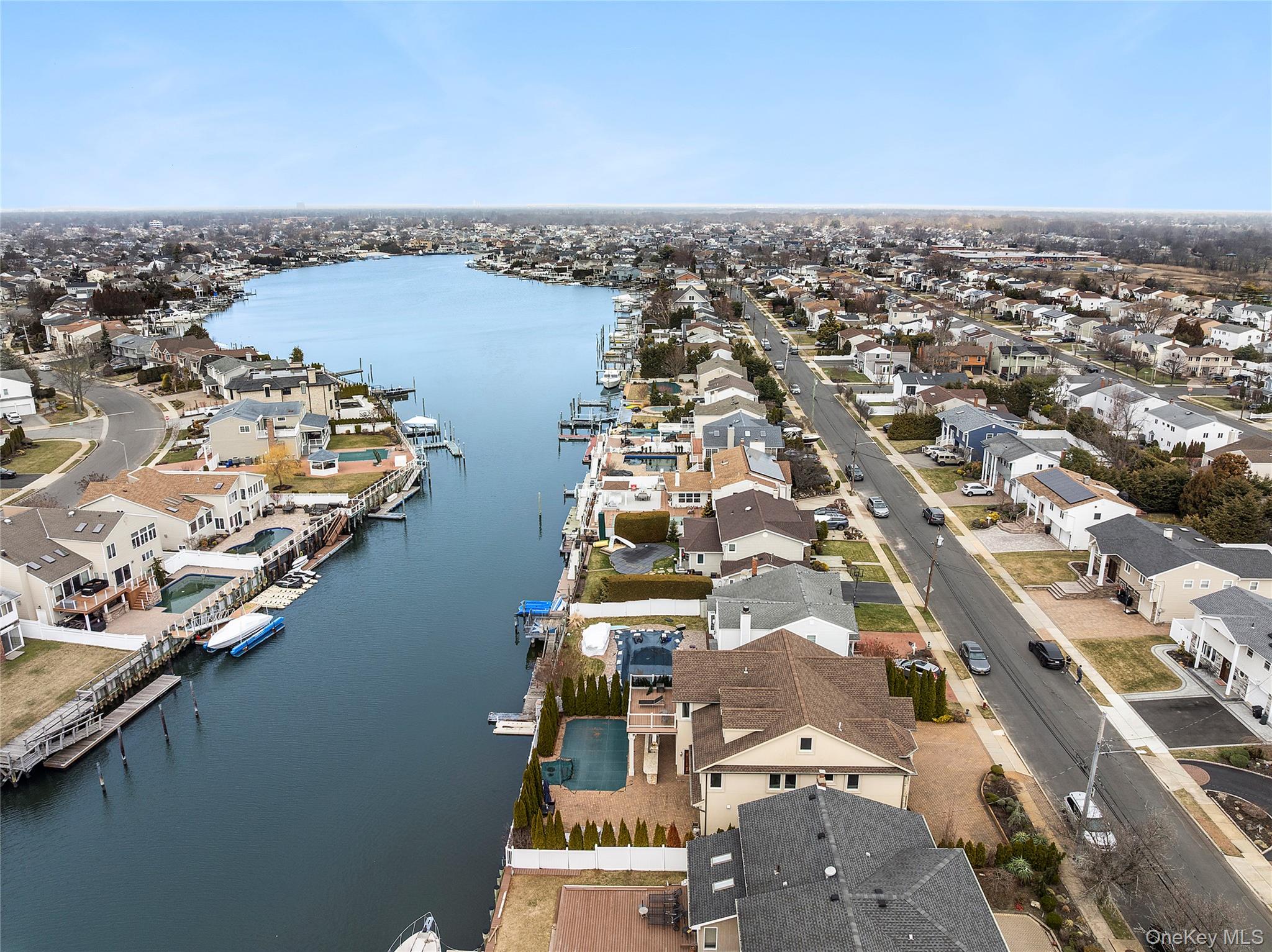 #4 photo, 2904 Riverside Drive, Wantagh , NY 11793