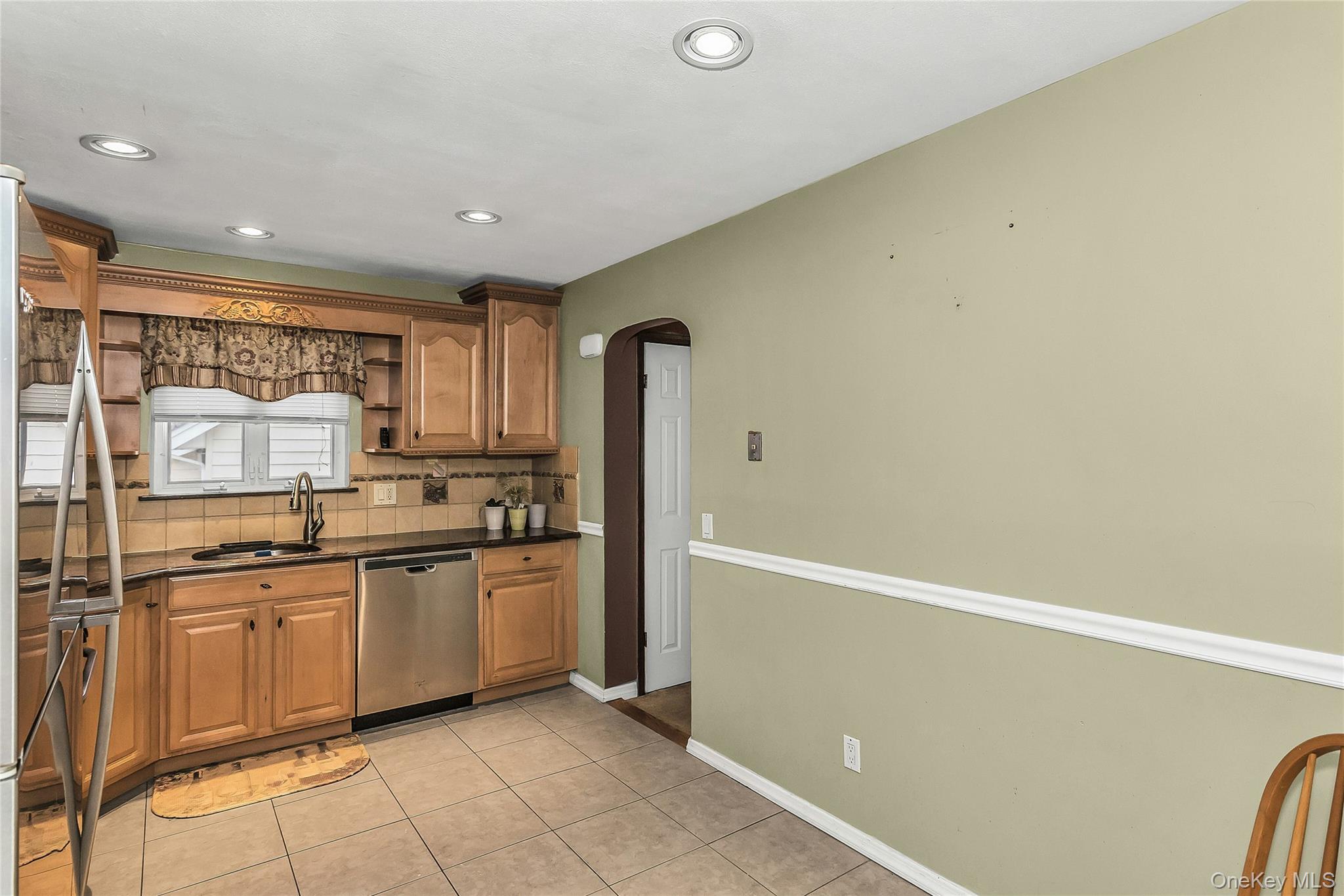 #11 photo, 512 Elm Street, West Hempstead , NY 11552