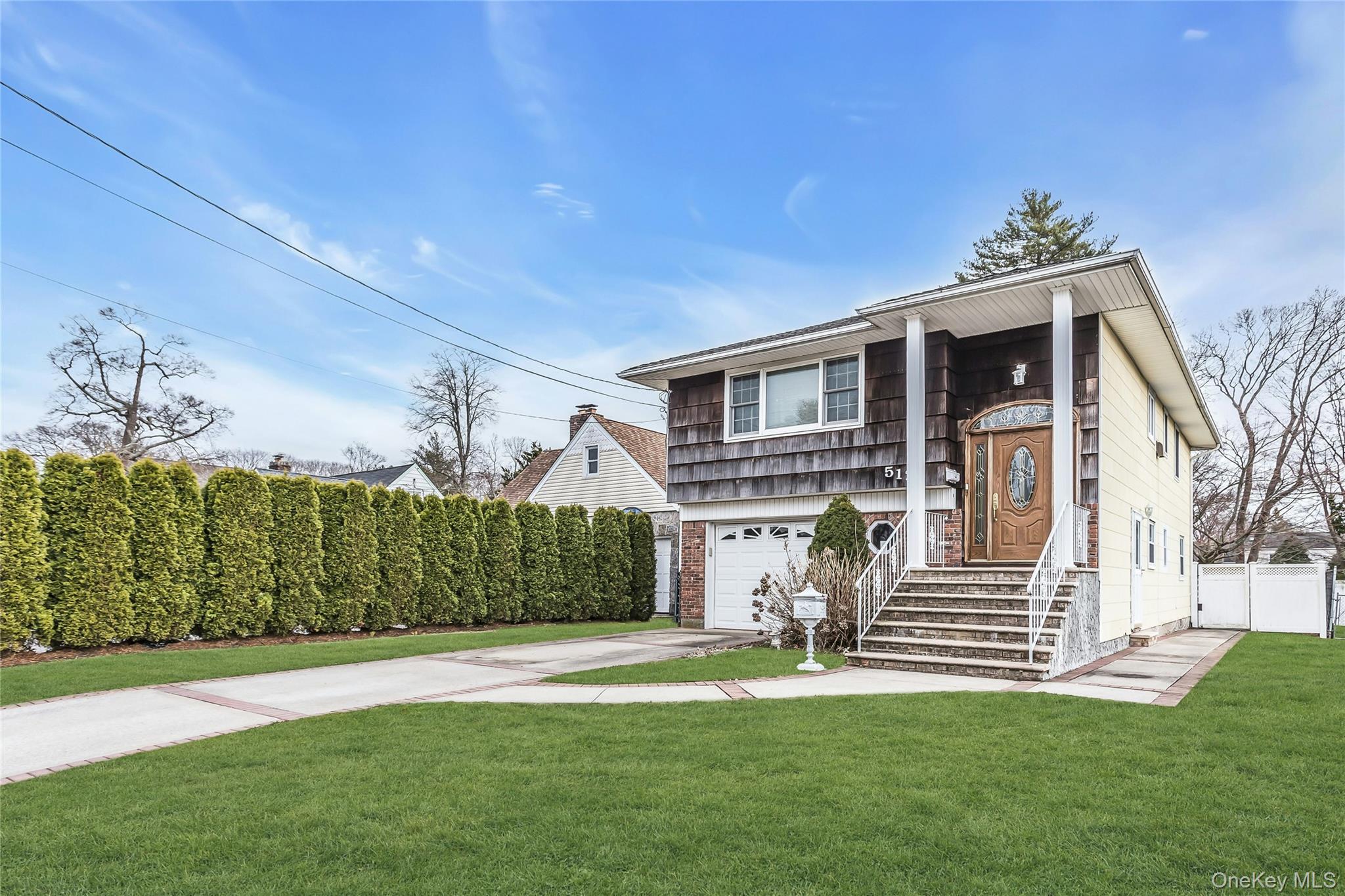 #3 photo, 512 Elm Street, West Hempstead , NY 11552