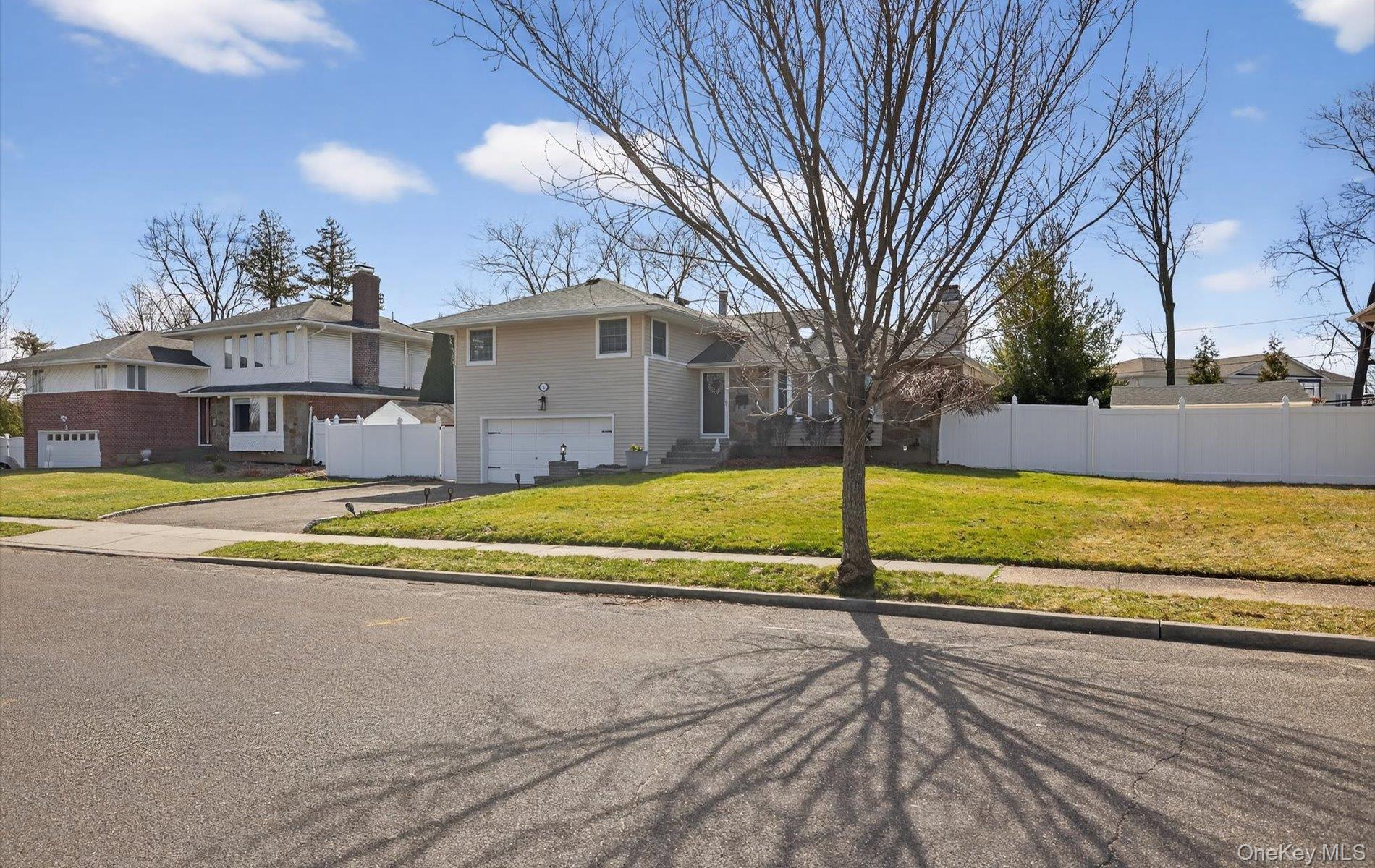 #3 photo, 6 Wren Drive, নাসাউ কাউন্টি Woodbury , NY 11797