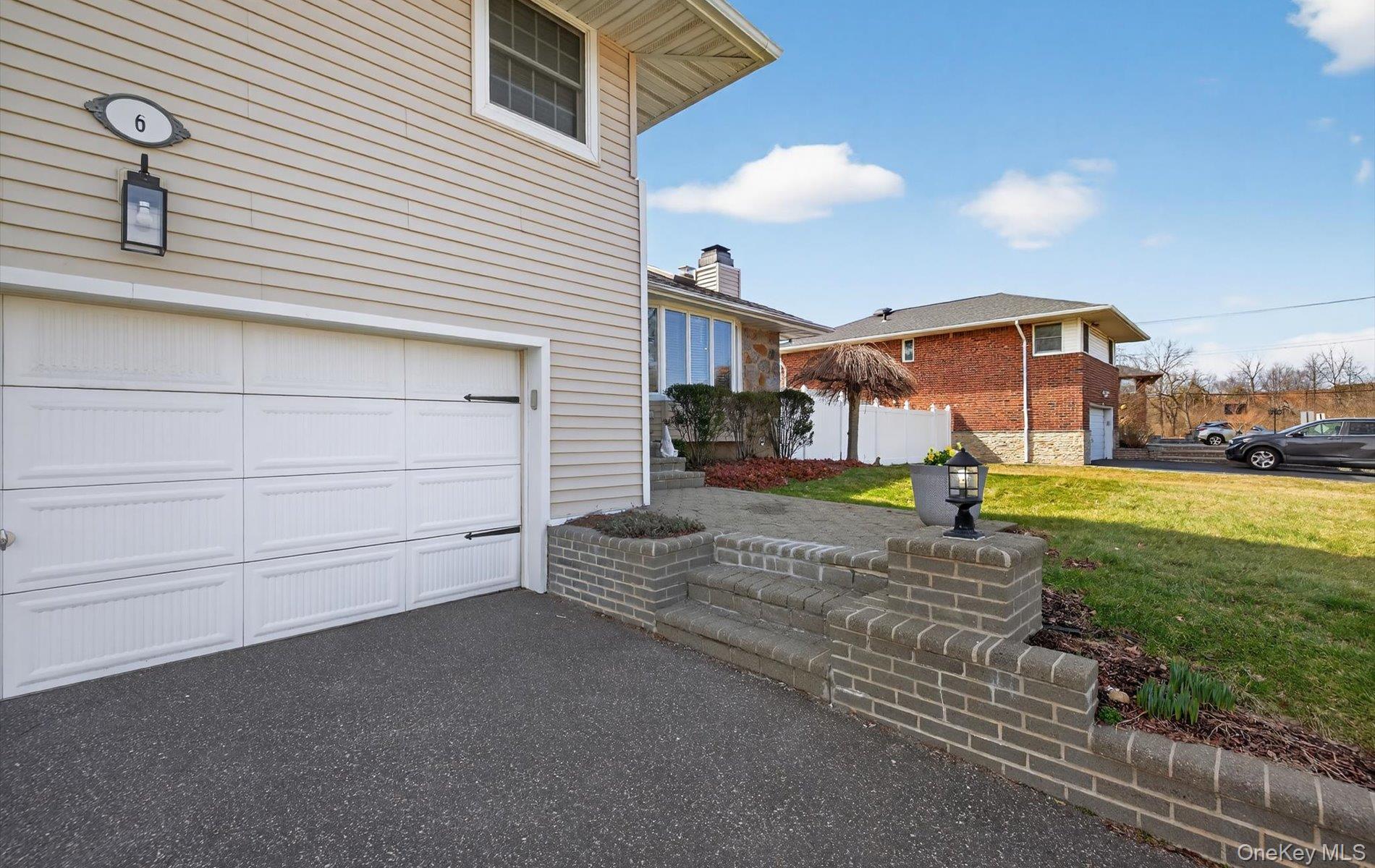 #4 photo, 6 Wren Drive, নাসাউ কাউন্টি Woodbury , NY 11797