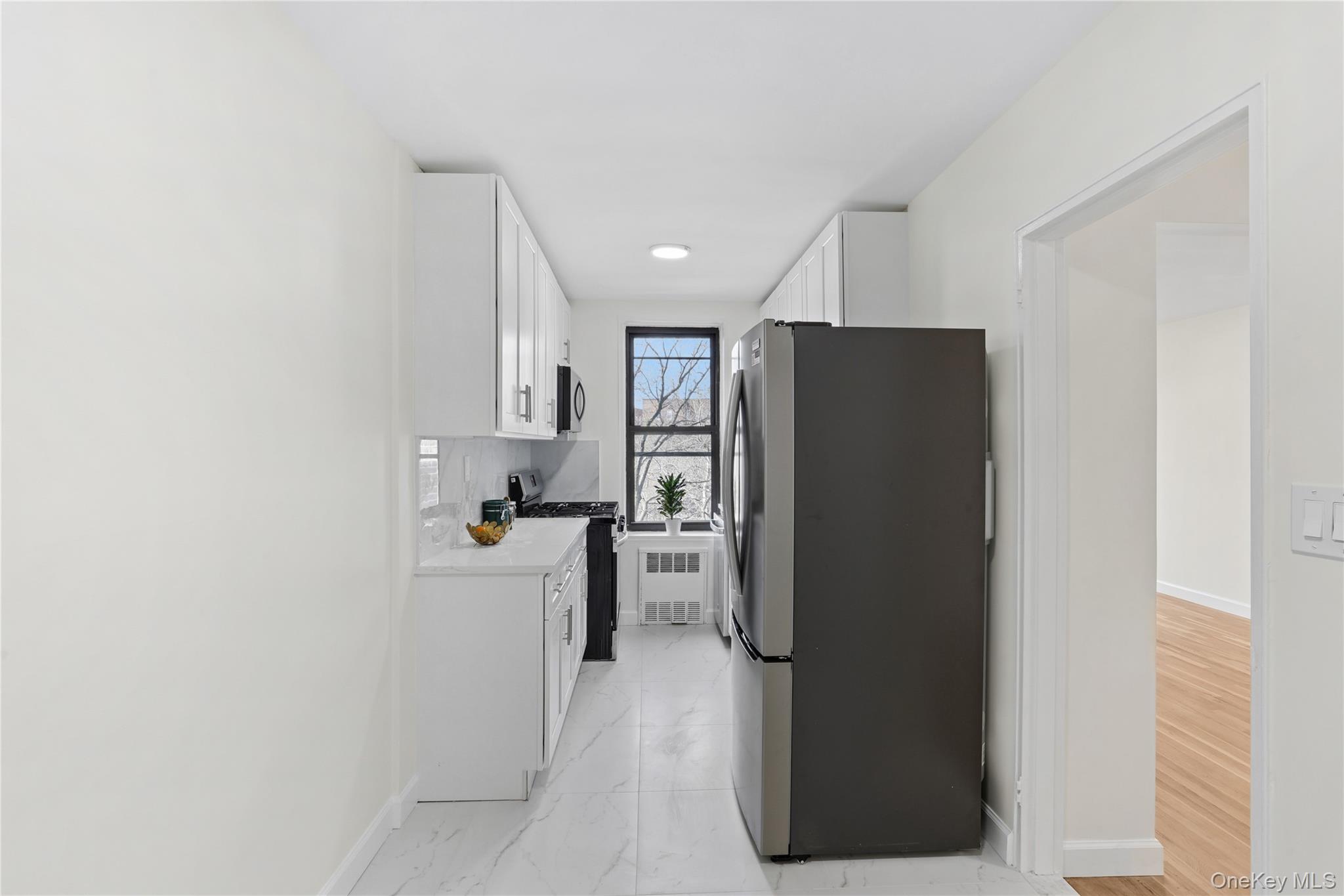 #3 photo, 33-04 Junction Blvd, クイーンズ区 Jackson Heights , NY 11372