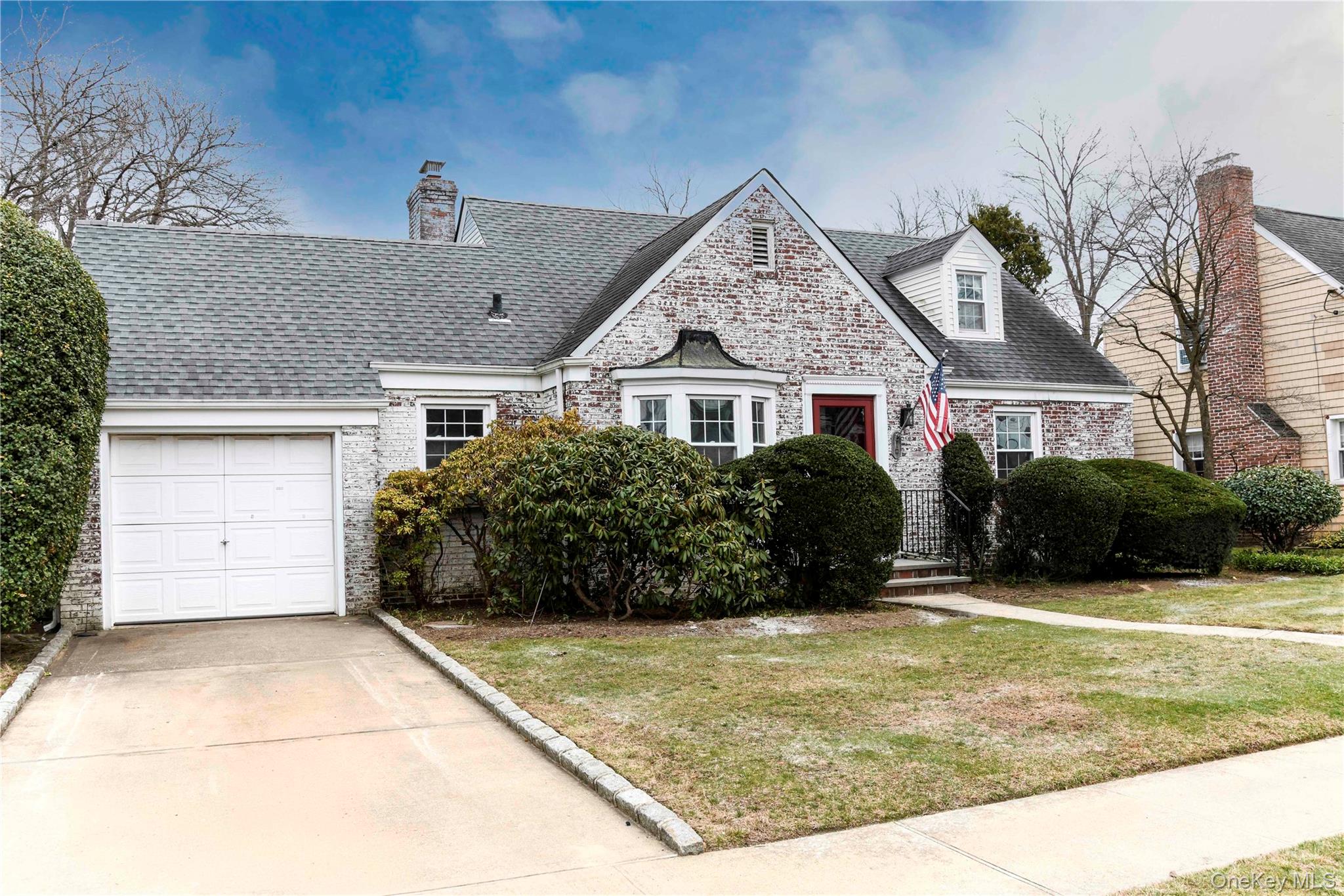 #2 photo, 138 Chestnut Street, Lynbrook , NY 11563