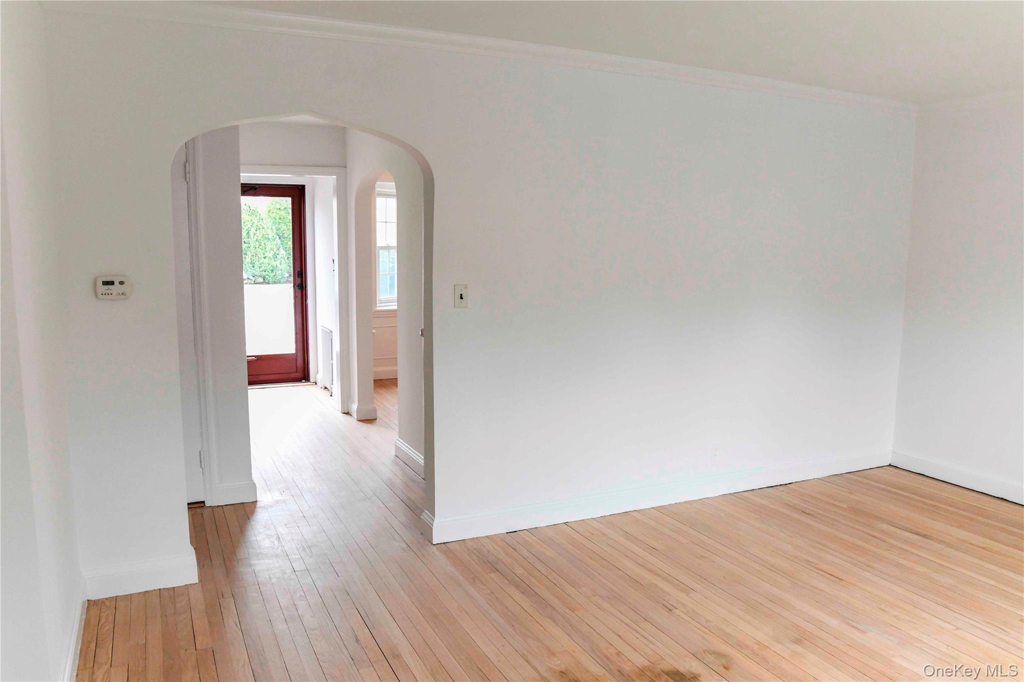 #4 photo, 138 Chestnut Street, Lynbrook , NY 11563