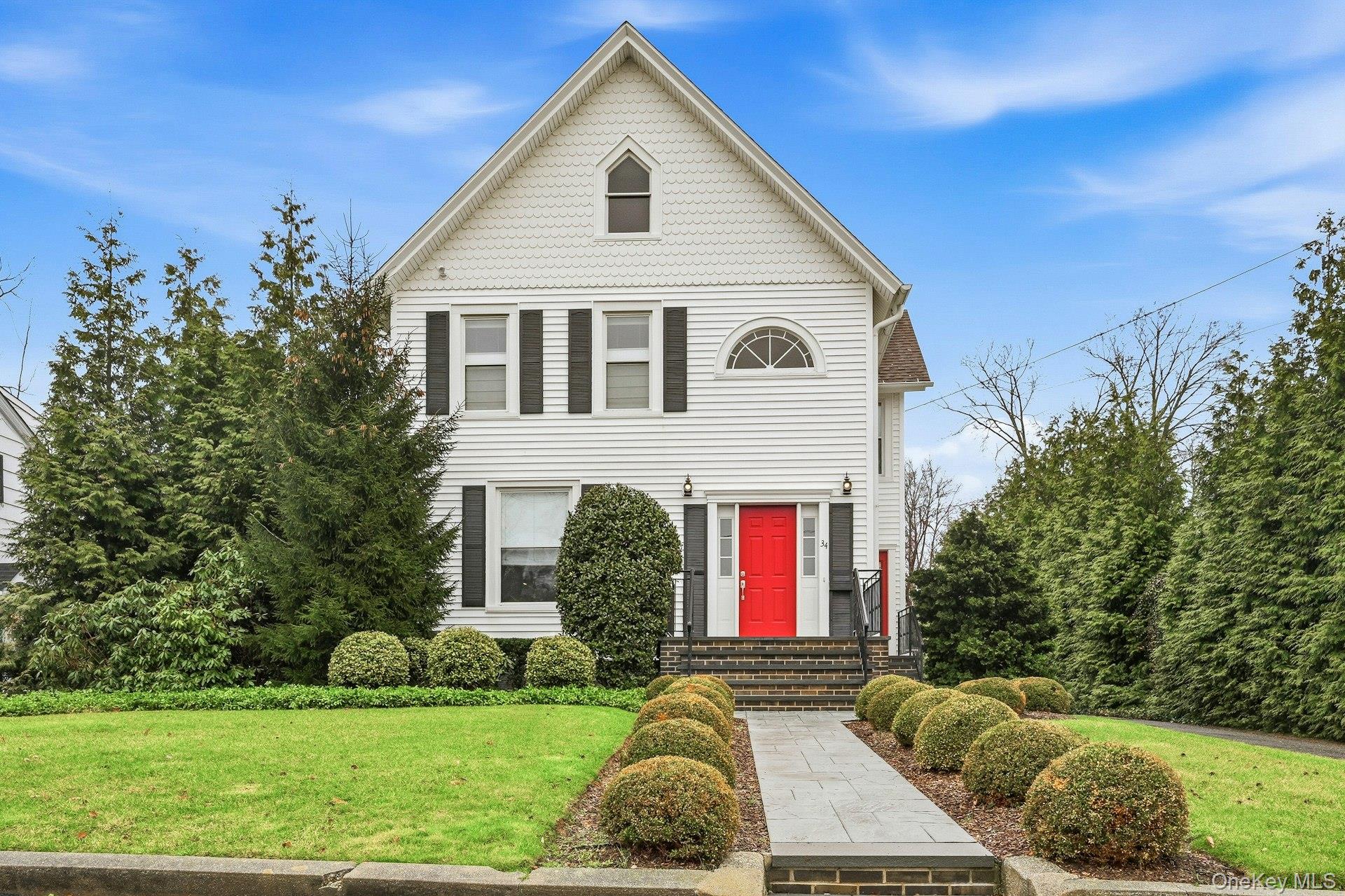 #1 photo, 34 Fairview Street, সাফোক কাউন্টি Huntington , NY 11743