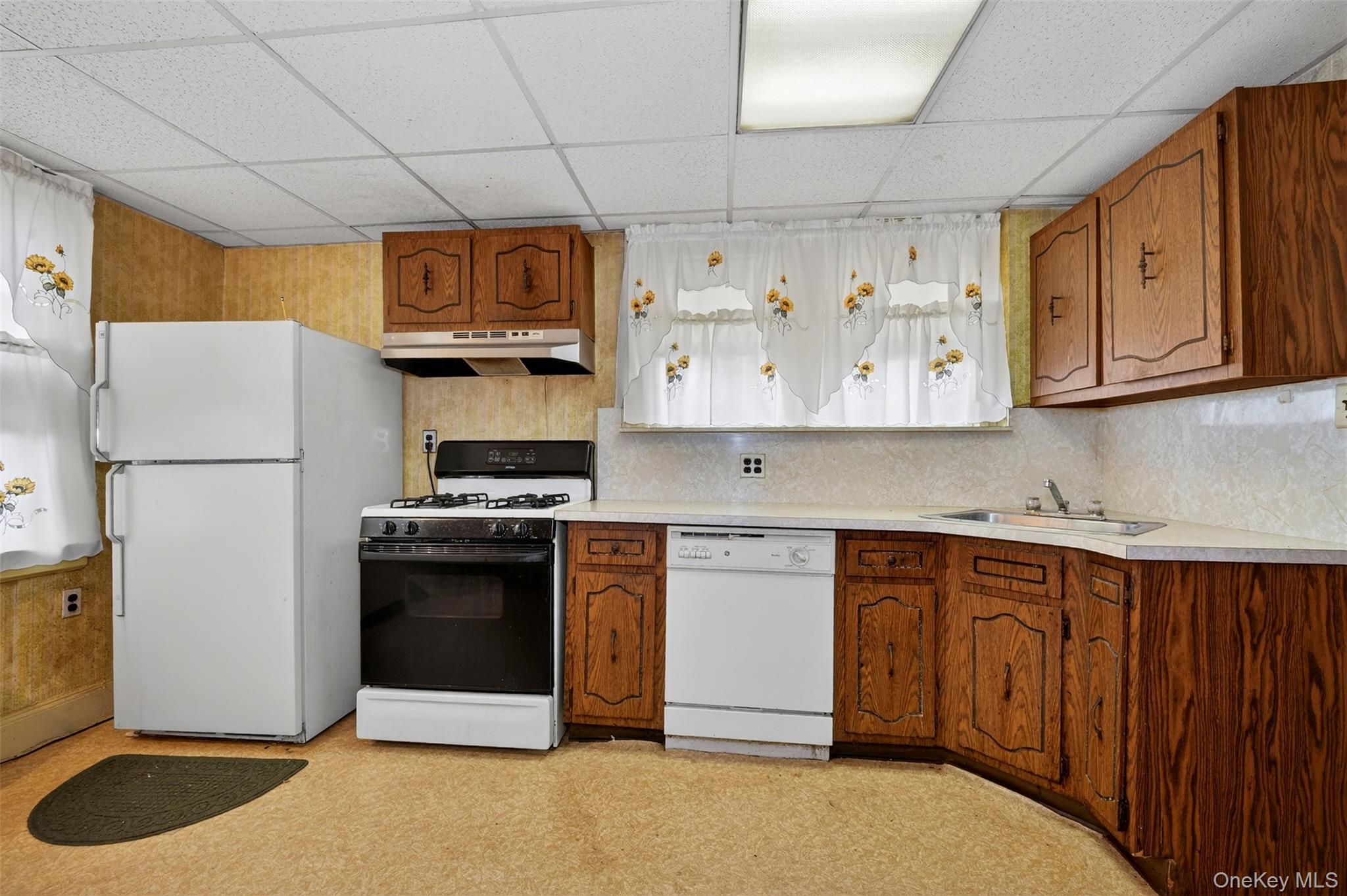 #11 photo, 3512 Utopia Parkway, Flushing , NY 11358