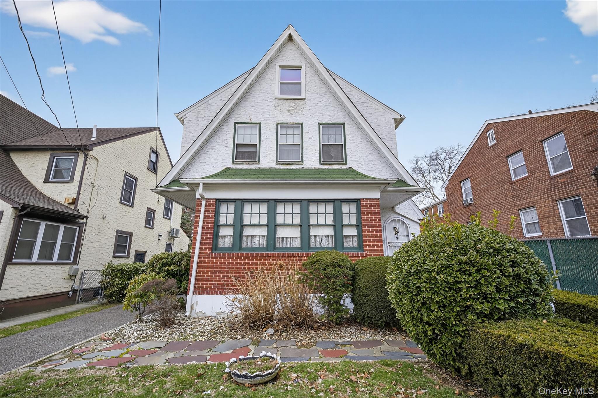 #3 photo, 3512 Utopia Parkway, Flushing , NY 11358