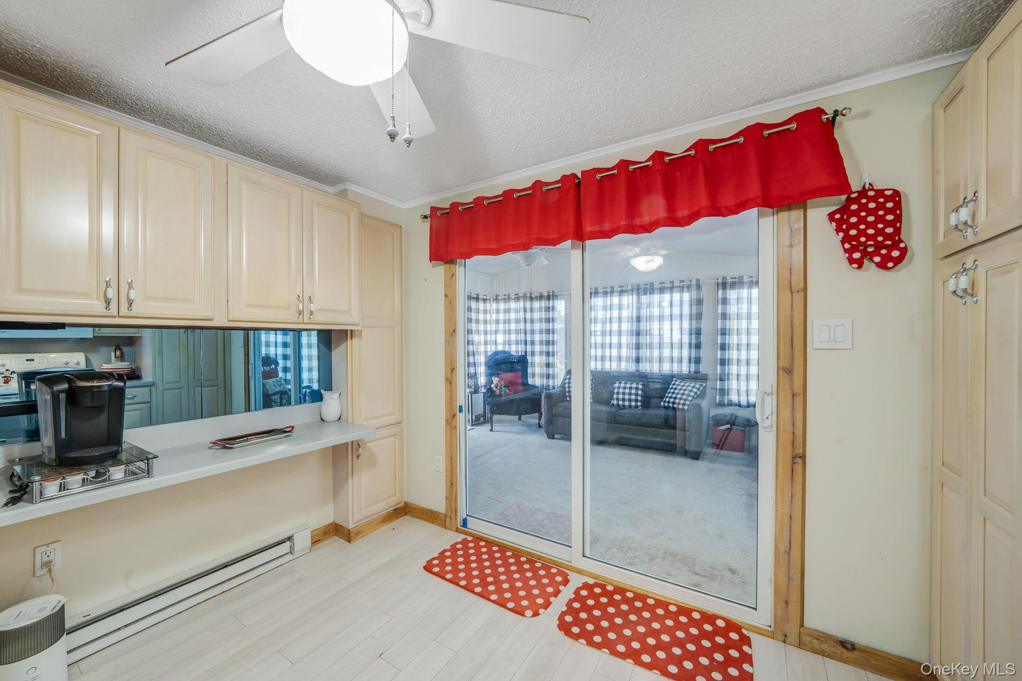 #16 photo, 2 Dogwood Lane, সাফোক কাউন্টি Manorville , NY 11949