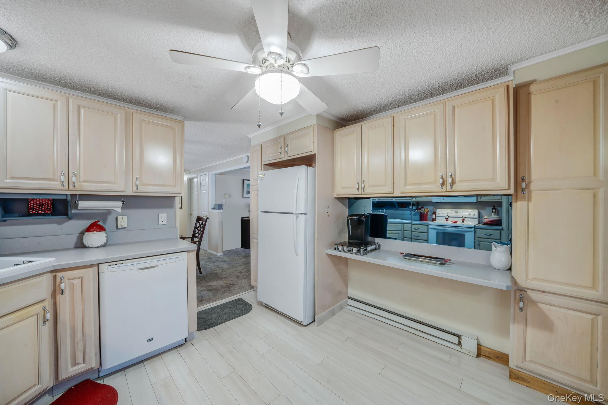 #17 photo, 2 Dogwood Lane, সাফোক কাউন্টি Manorville , NY 11949